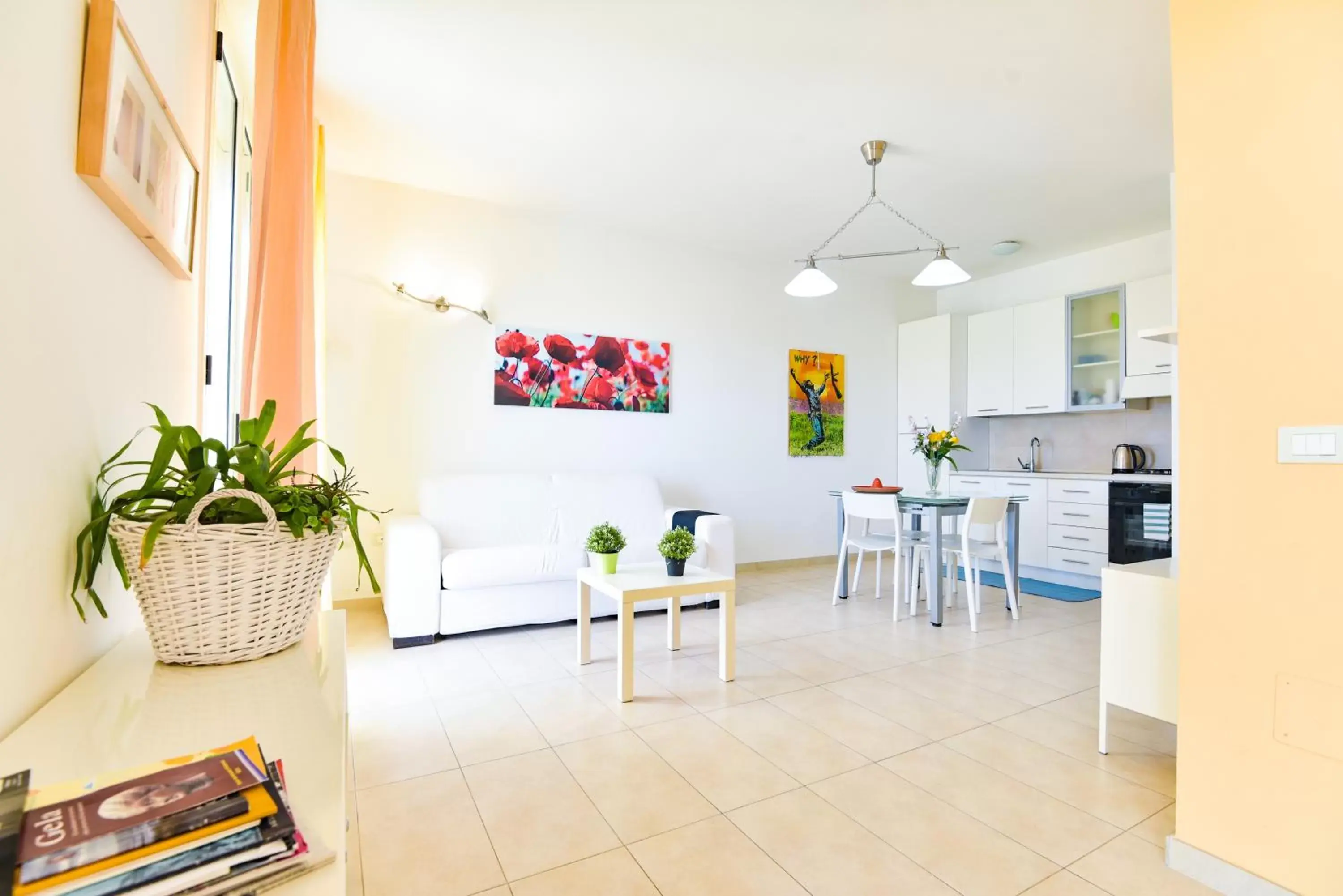 Dining Area in Aurora Residence