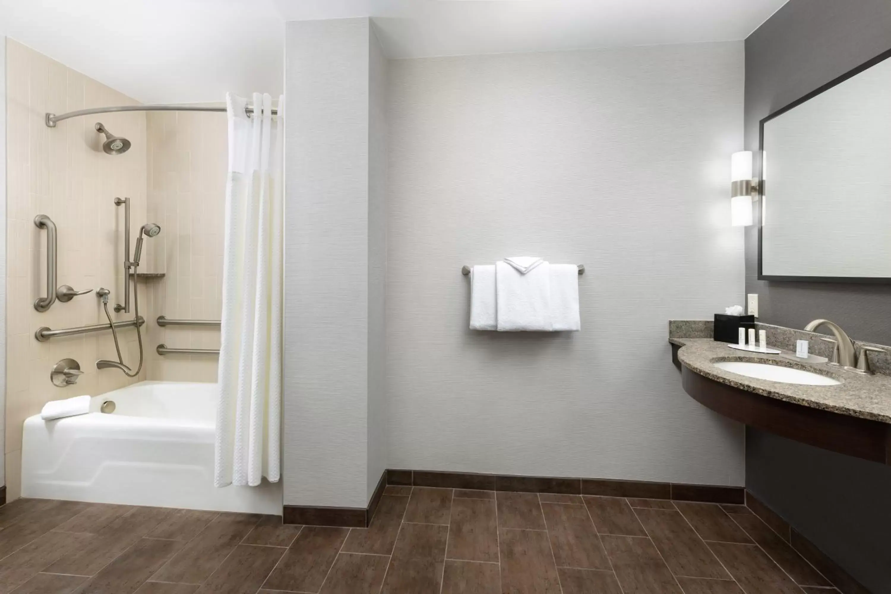 Toilet, Bathroom in Courtyard by Marriott Los Angeles Woodland Hills