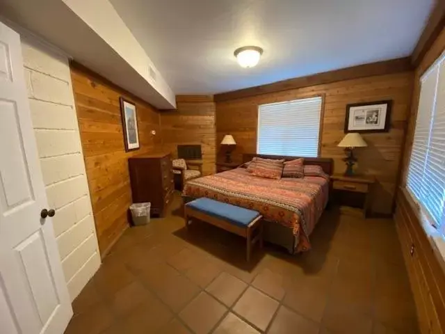 Bed in Flying L Ranch Resort