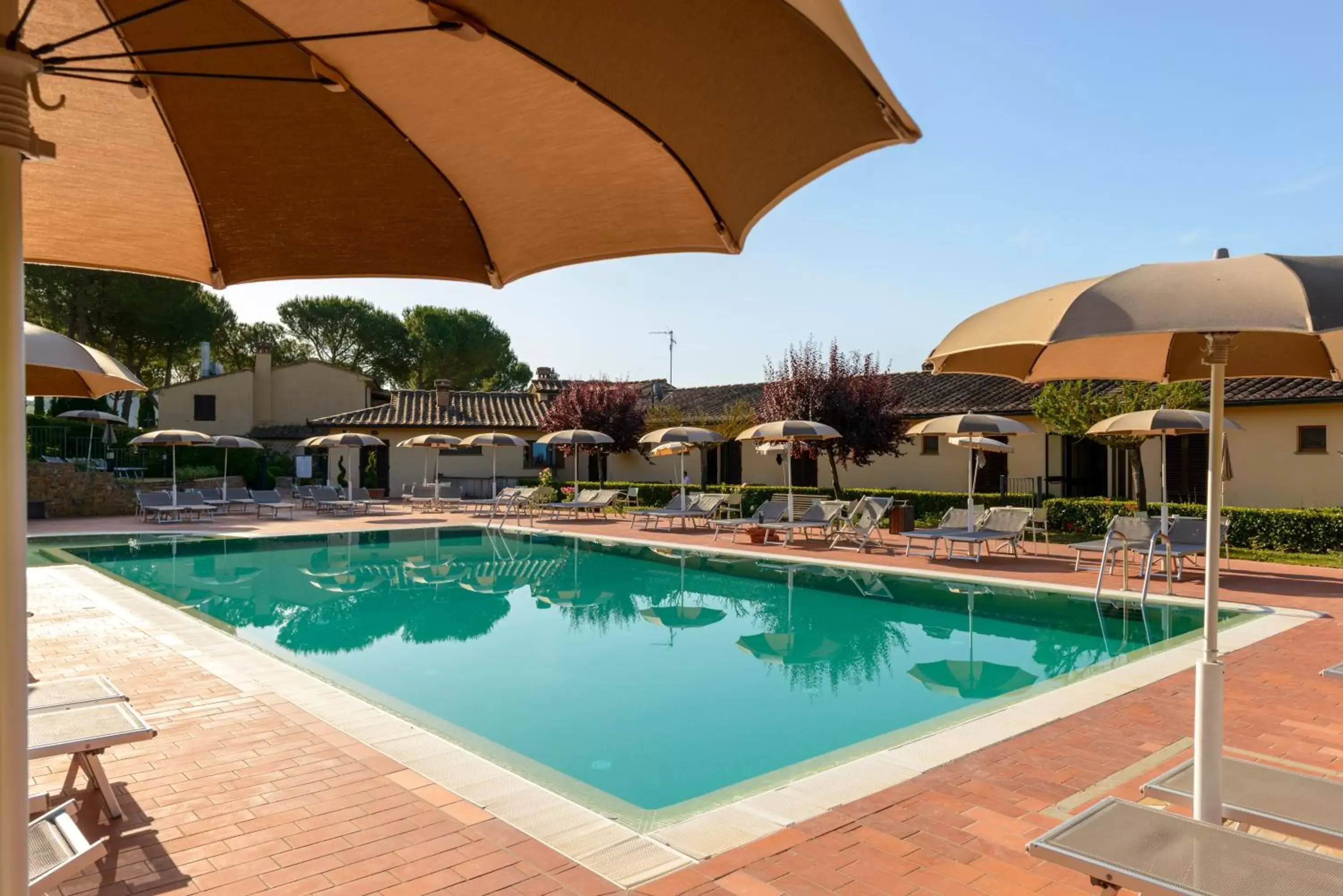 Swimming Pool in Hotel Sovestro