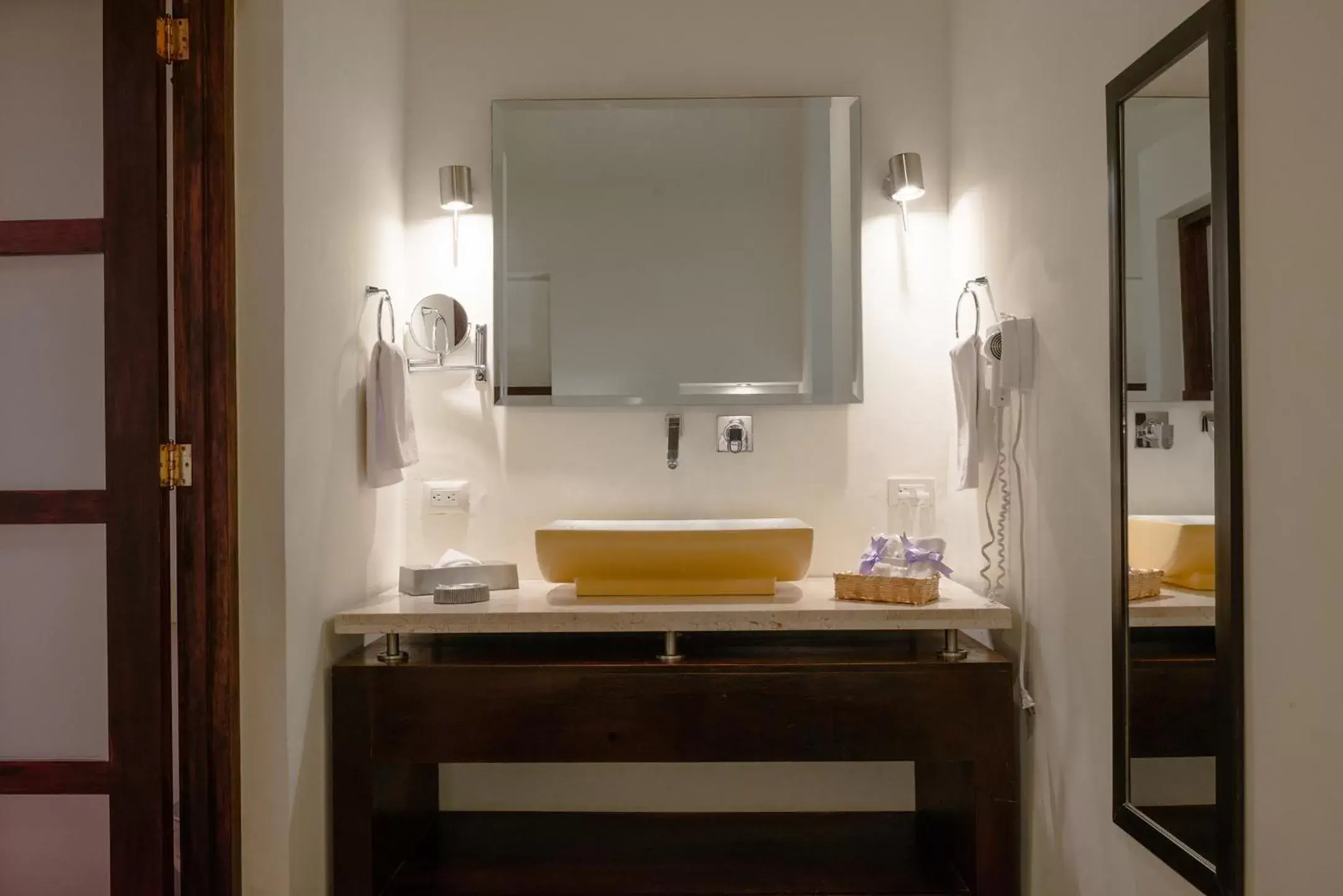 Bathroom in Hotel La Morada