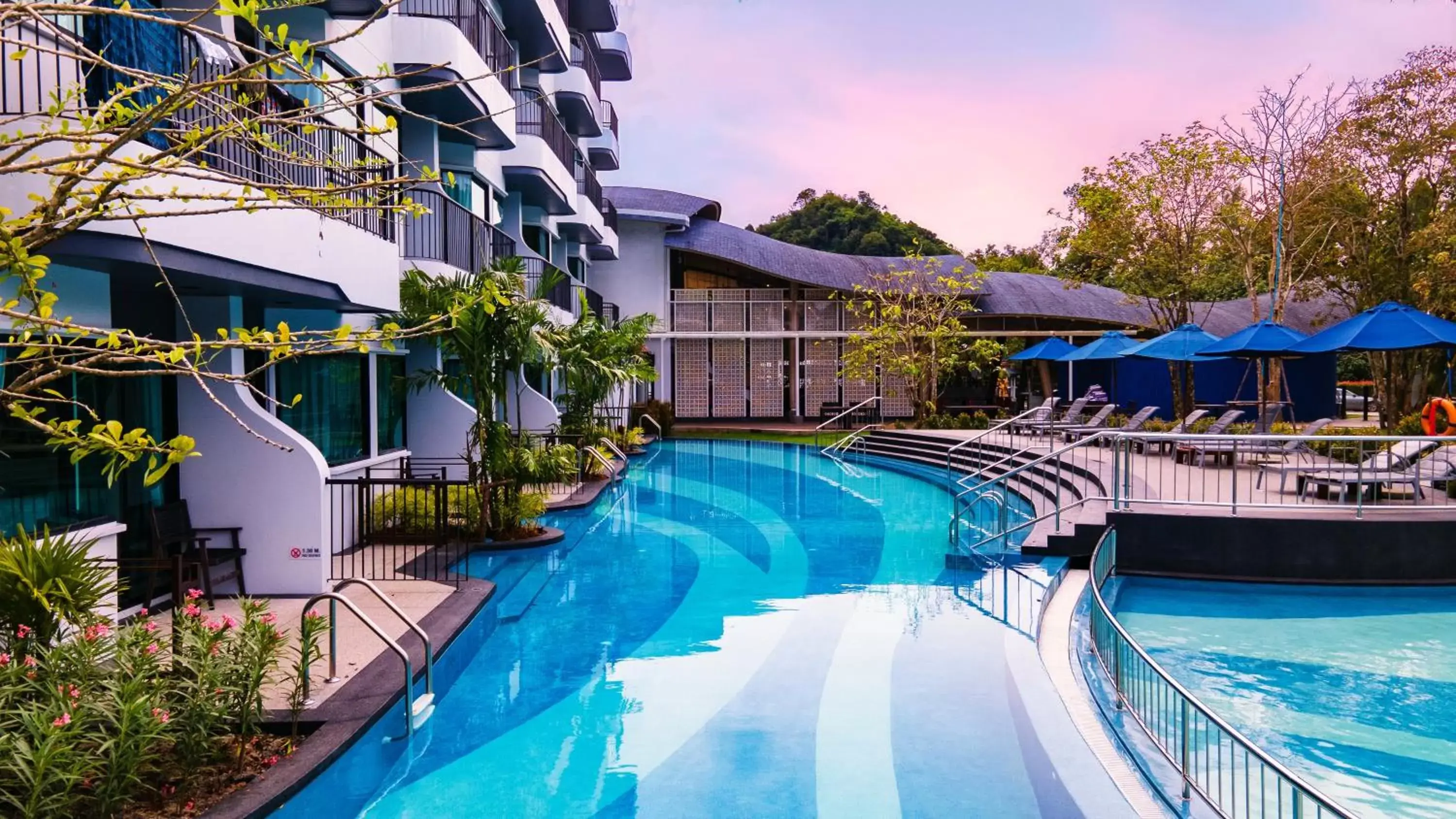 Pool view in Holiday Style Ao Nang Beach Resort, Krabi Pool view in Holiday Style Ao Nang Beach Resort, Krabi