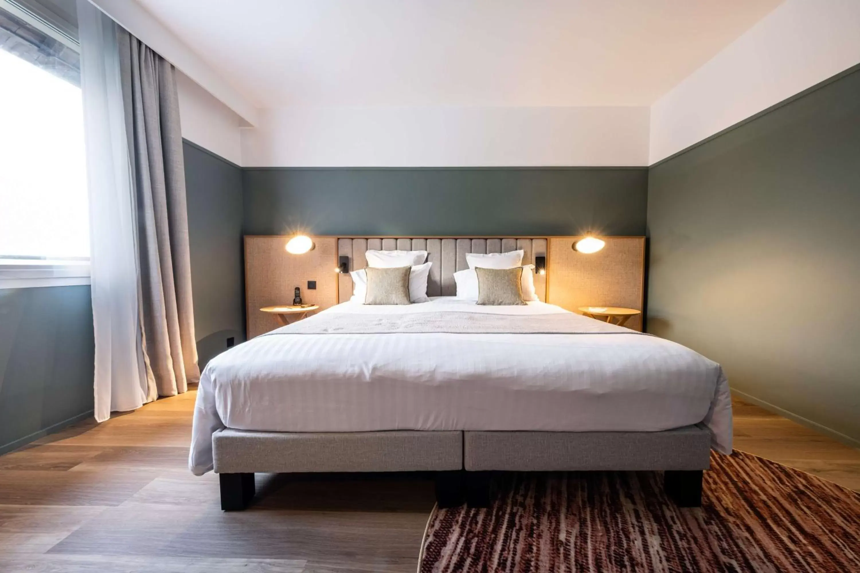 Bedroom, Bed in Best Western Plus l'Orée Paris Sud