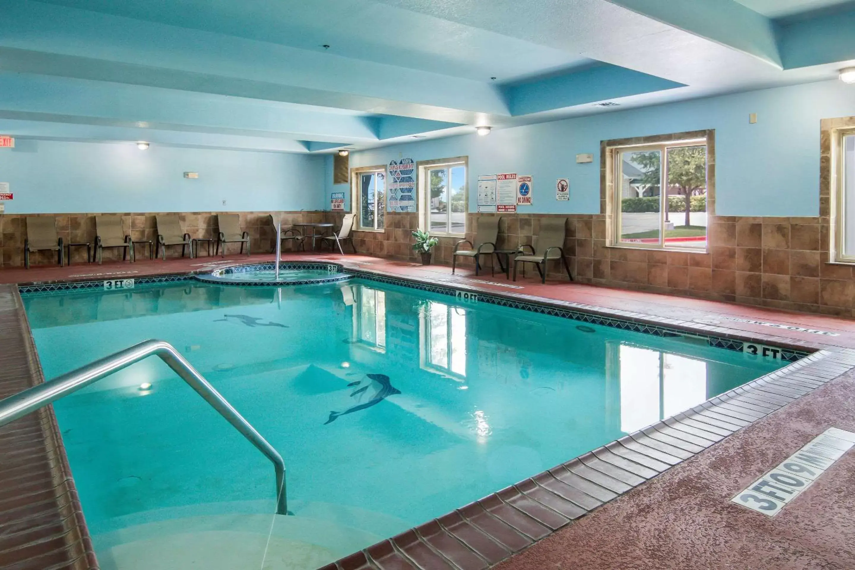 On site, Swimming Pool in Clarion Inn and Suites Weatherford