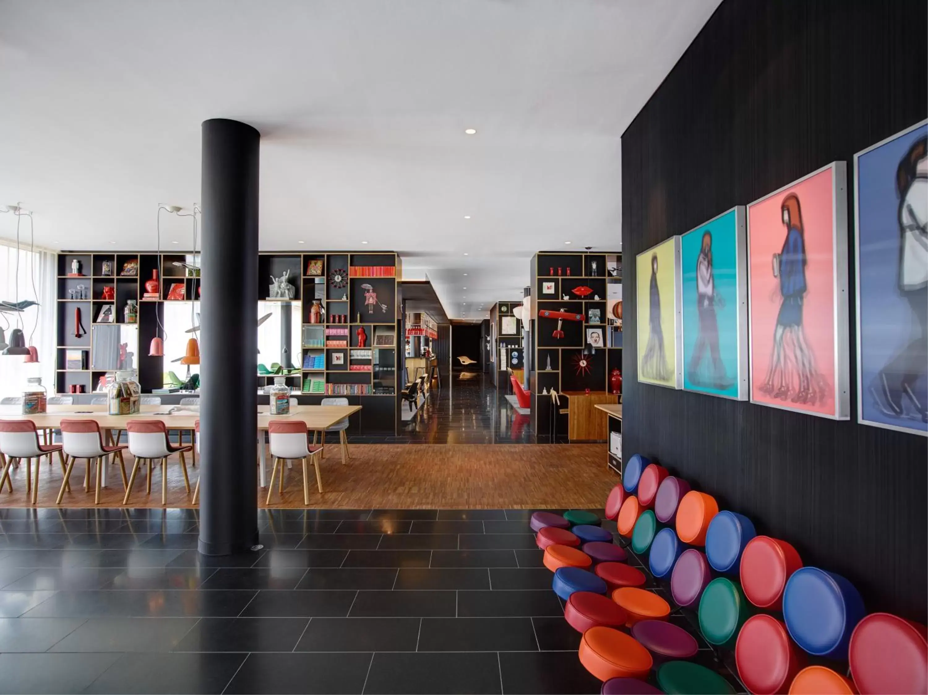 Lobby or reception in citizenM Paris Charles de Gaulle Airport