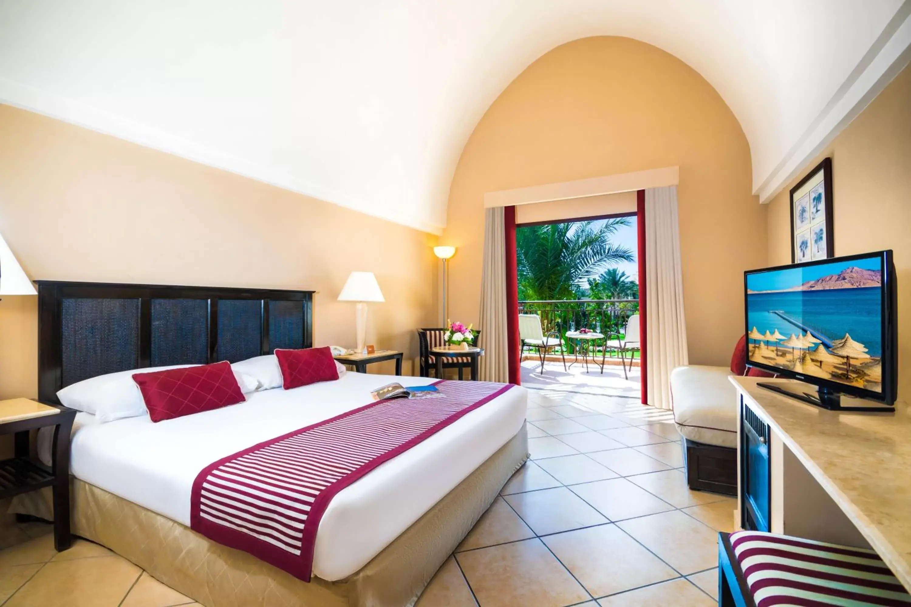 Superior Deluxe Queen or Twin Beds Garden View - single occupancy in Jaz Belvedere Resort