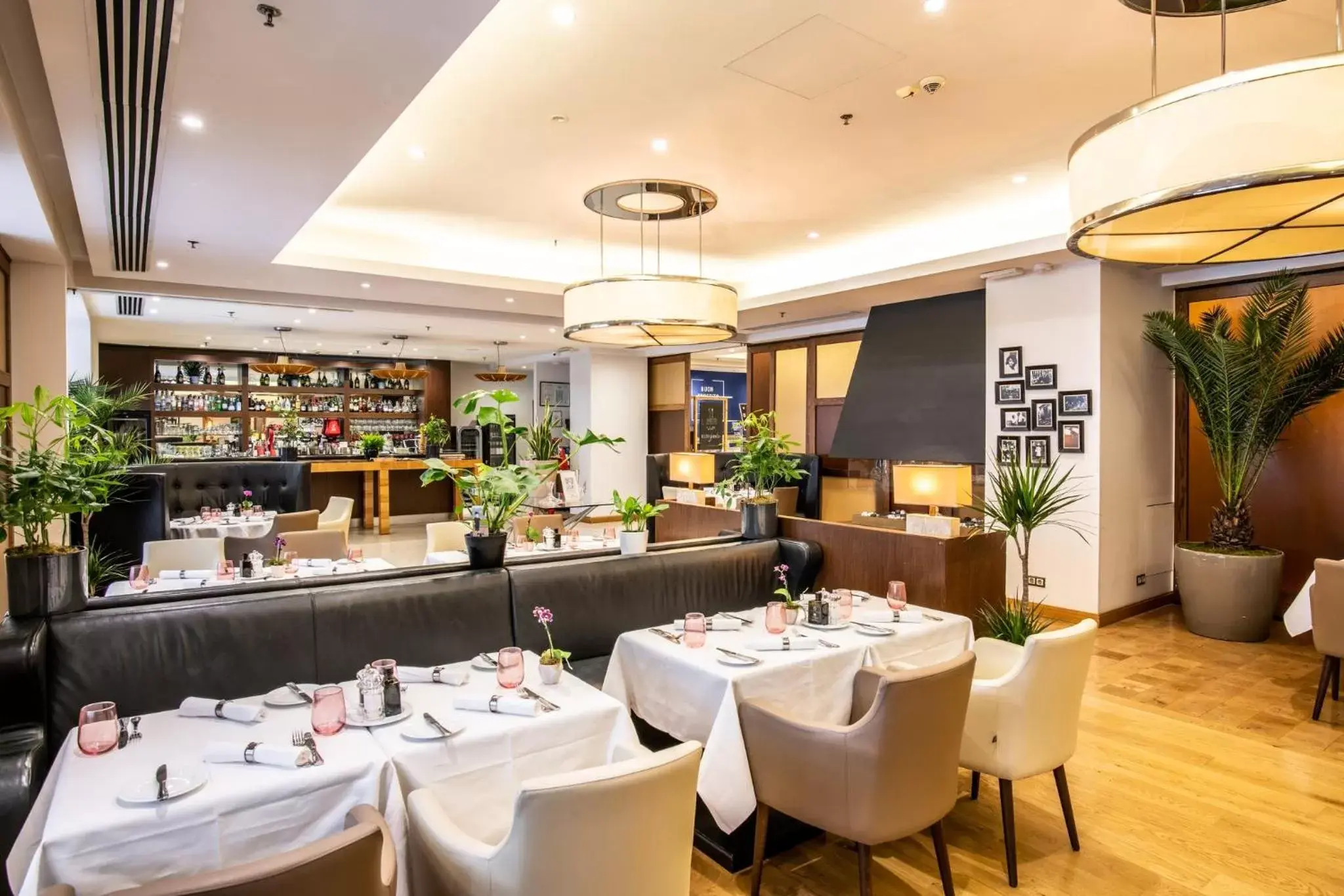 Restaurant/Places to Eat in InterContinental Athenee Palace Bucharest, an IHG Hotel