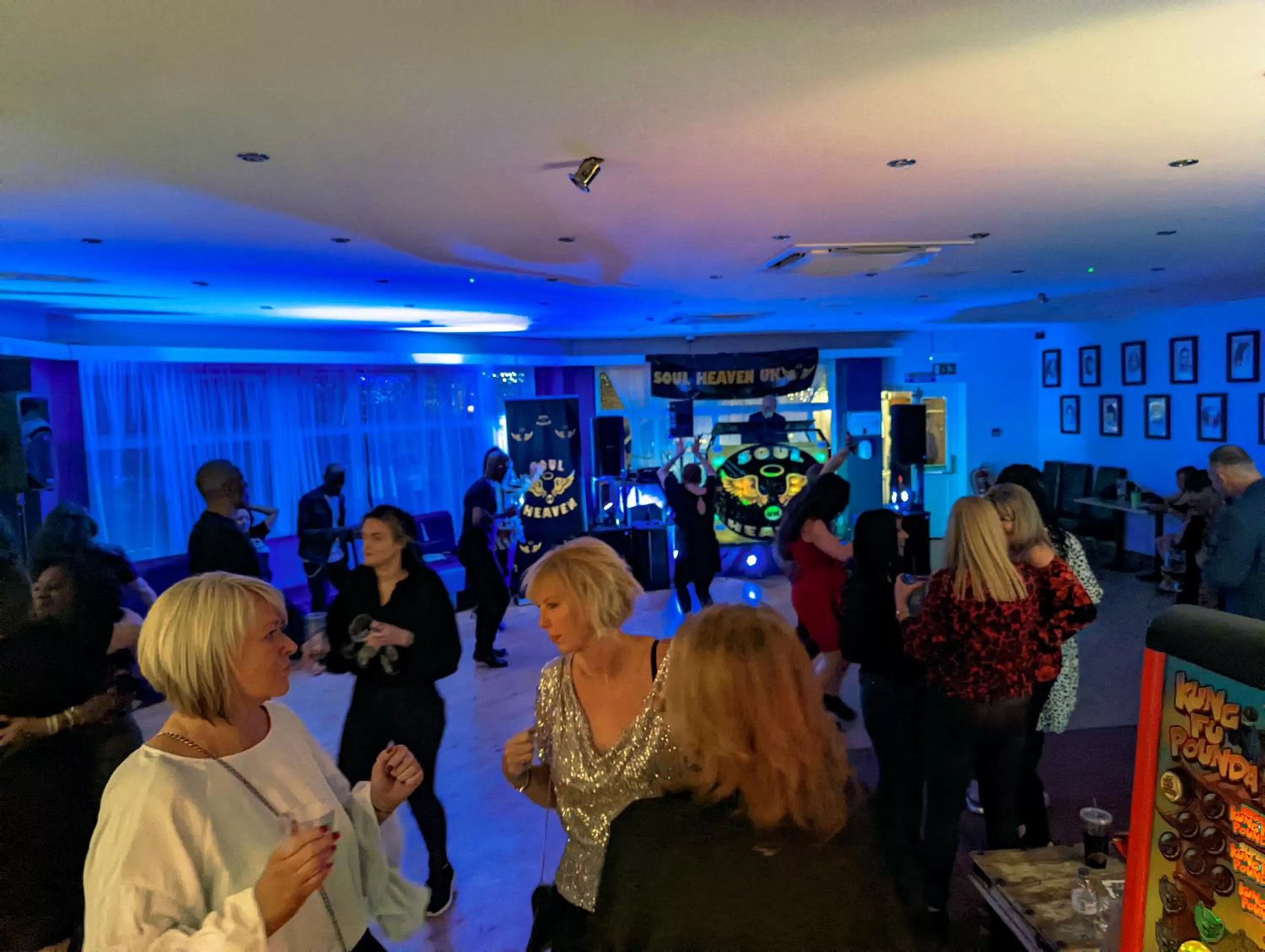 Evening entertainment in Hotel Celebrity Bournemouth East Cliff by Villare hotels