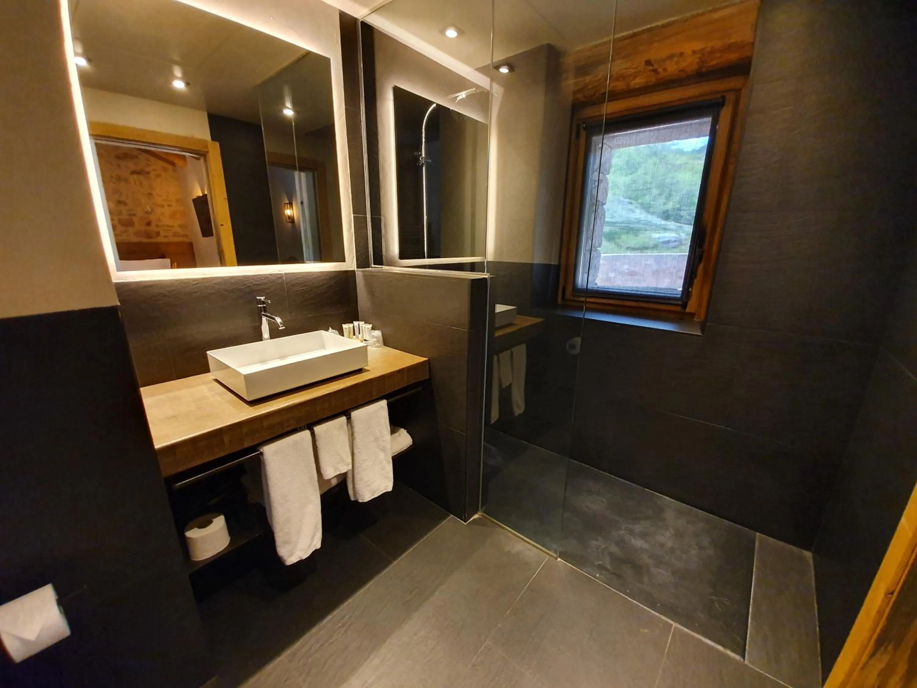 Bathroom in Hotel Boutique Puig Francó