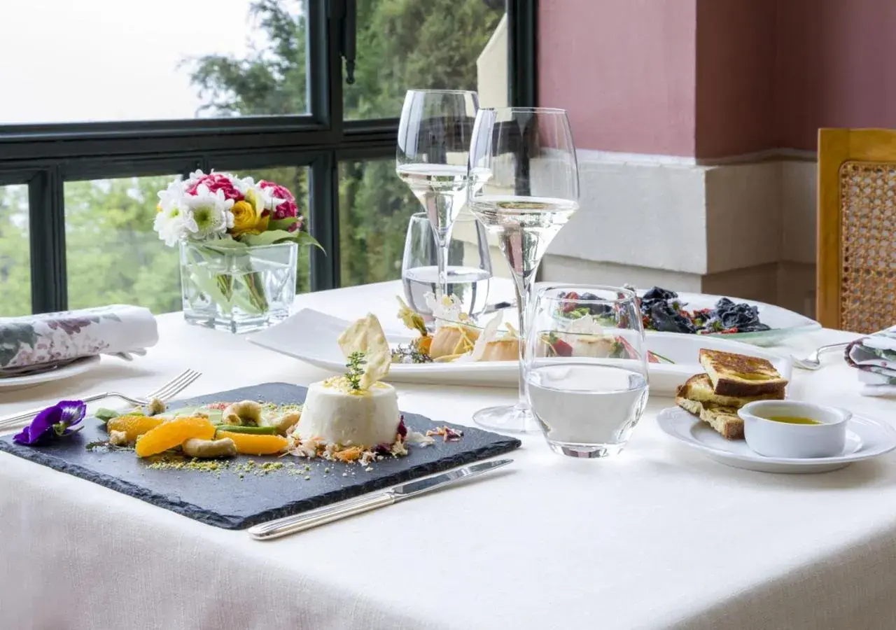 Food and drinks in Boutique Hotel Villa Sostaga