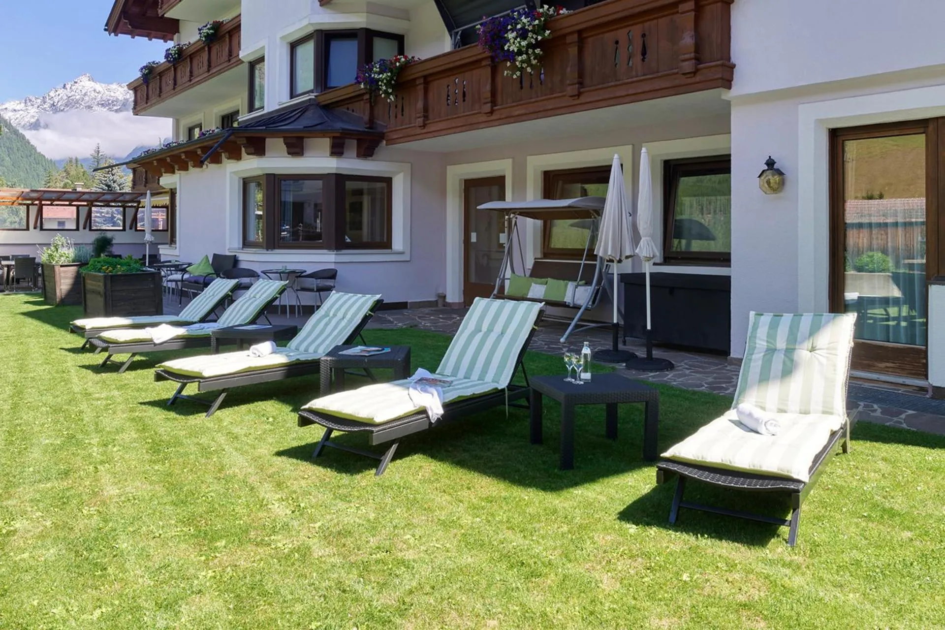 Garden in Hotel Erhart Sölden