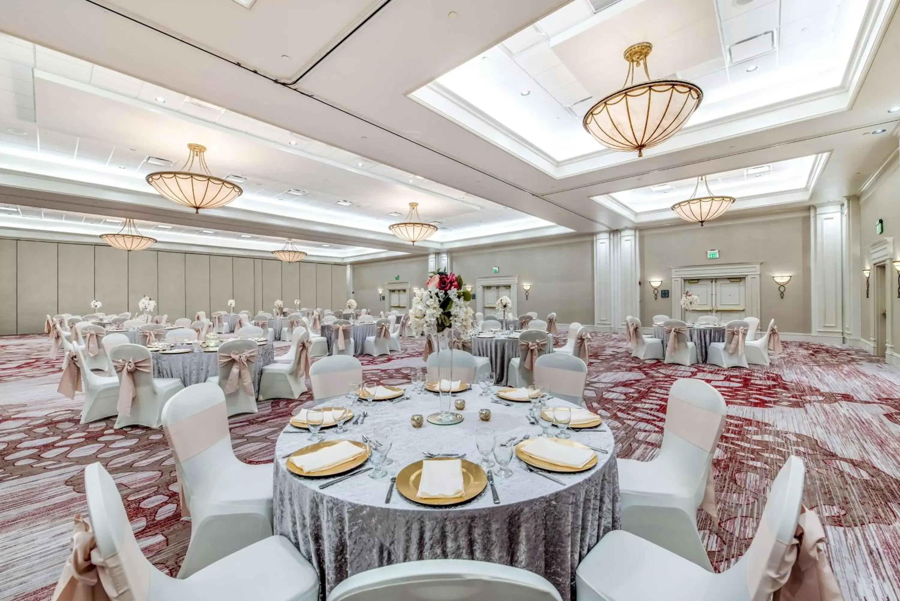 Dining area, Banquet Facilities in Hilton Garden Inn Suffolk Riverfront