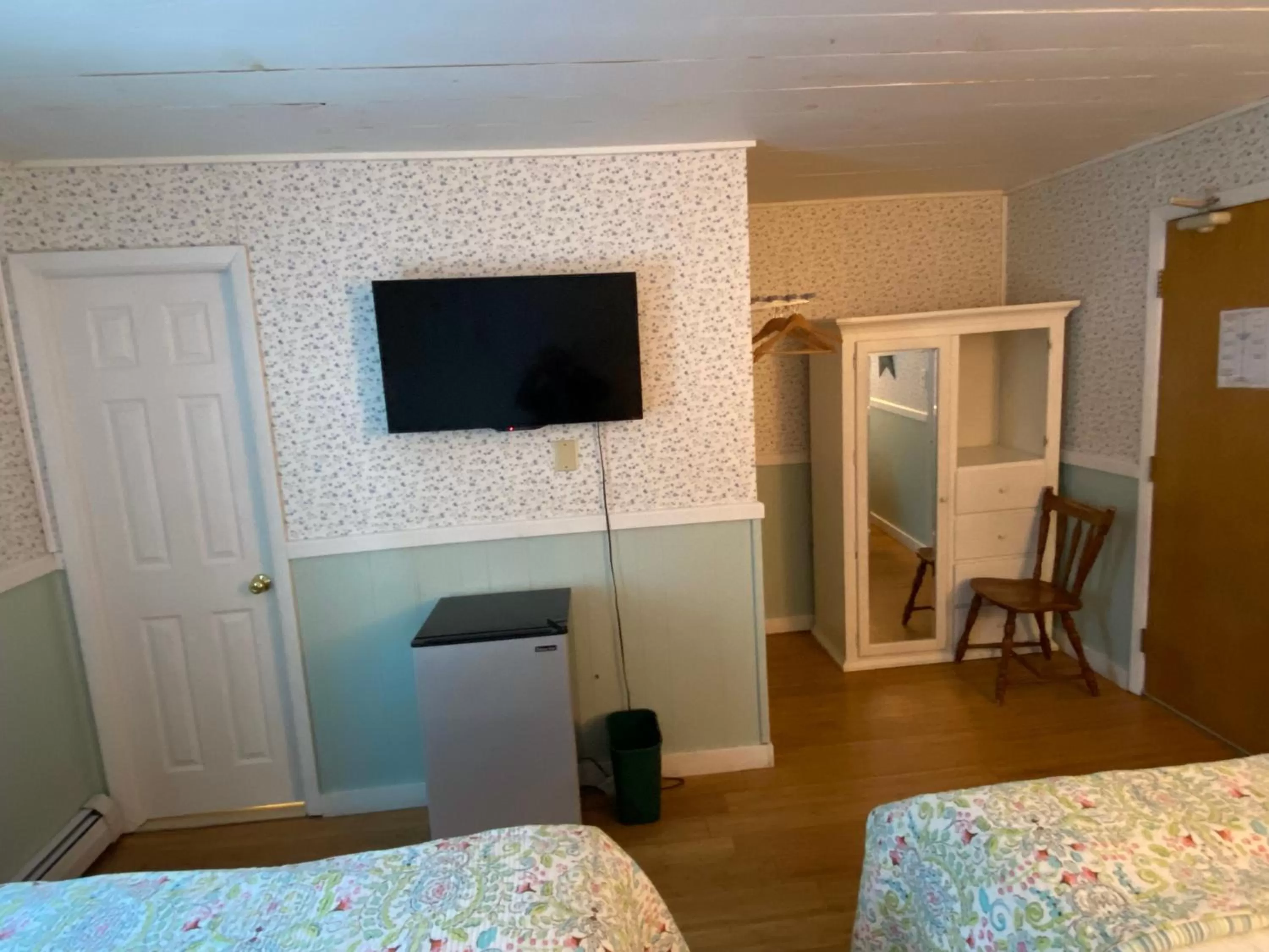 Bed in Bromley View Inn