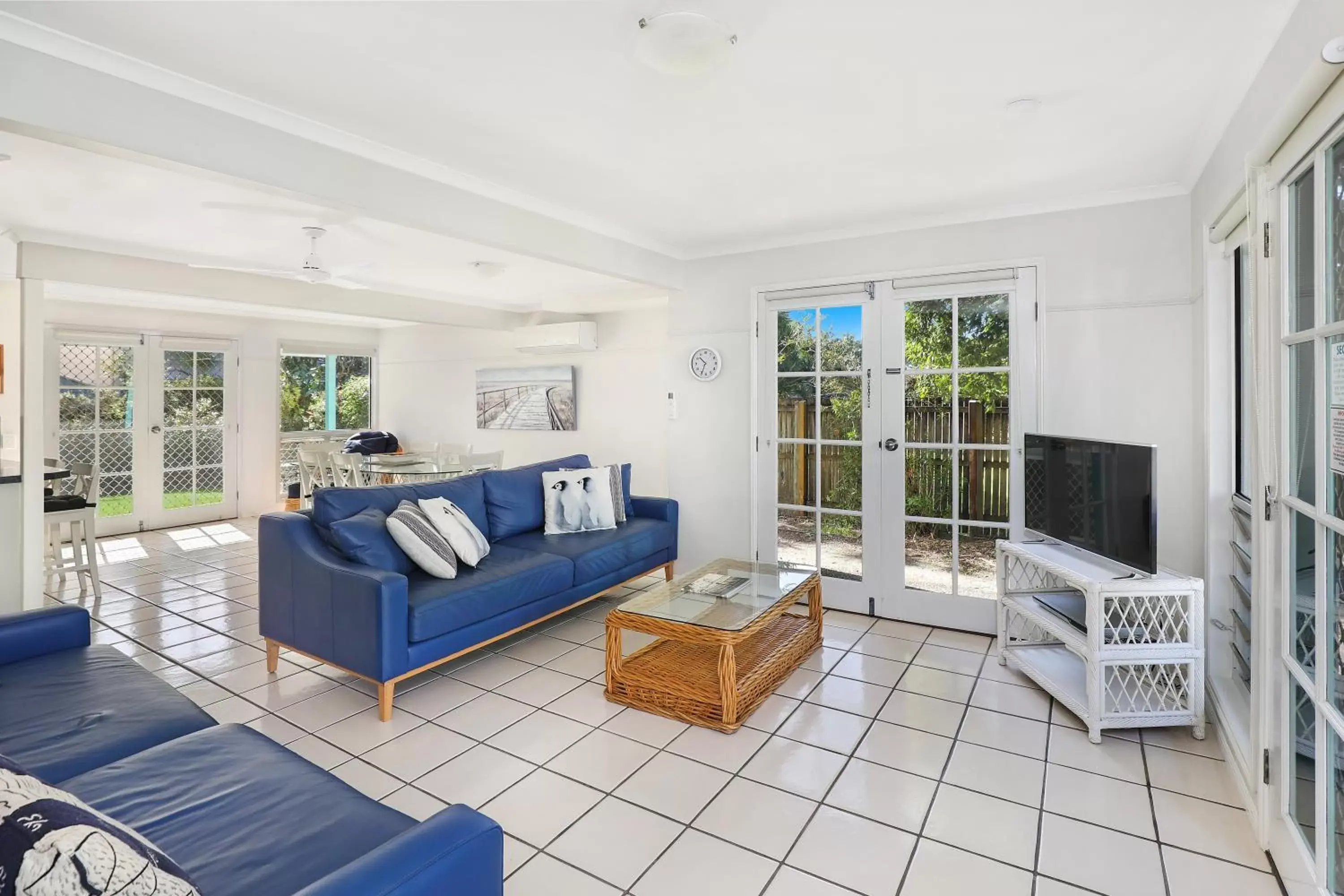 Seating Area in Coral Beach Noosa Resort