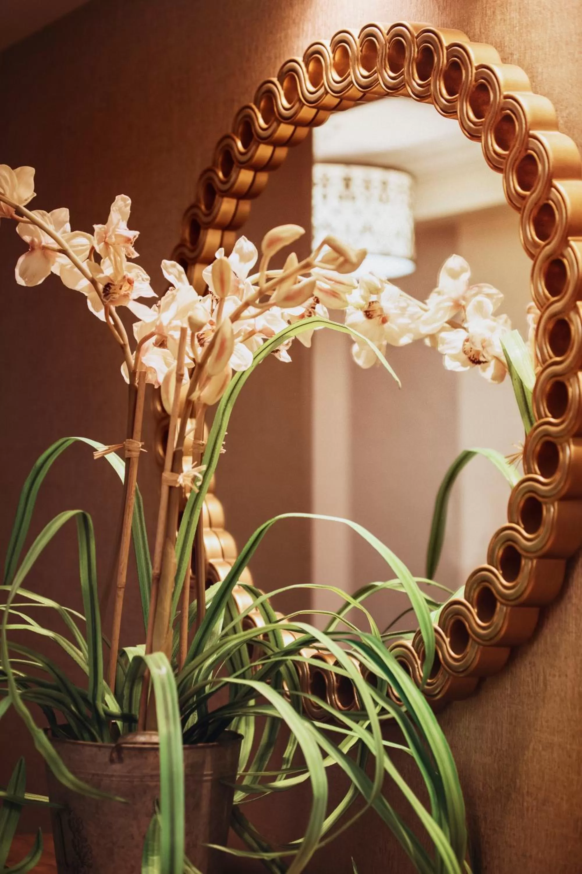 Decorative detail in Hotel Ballard