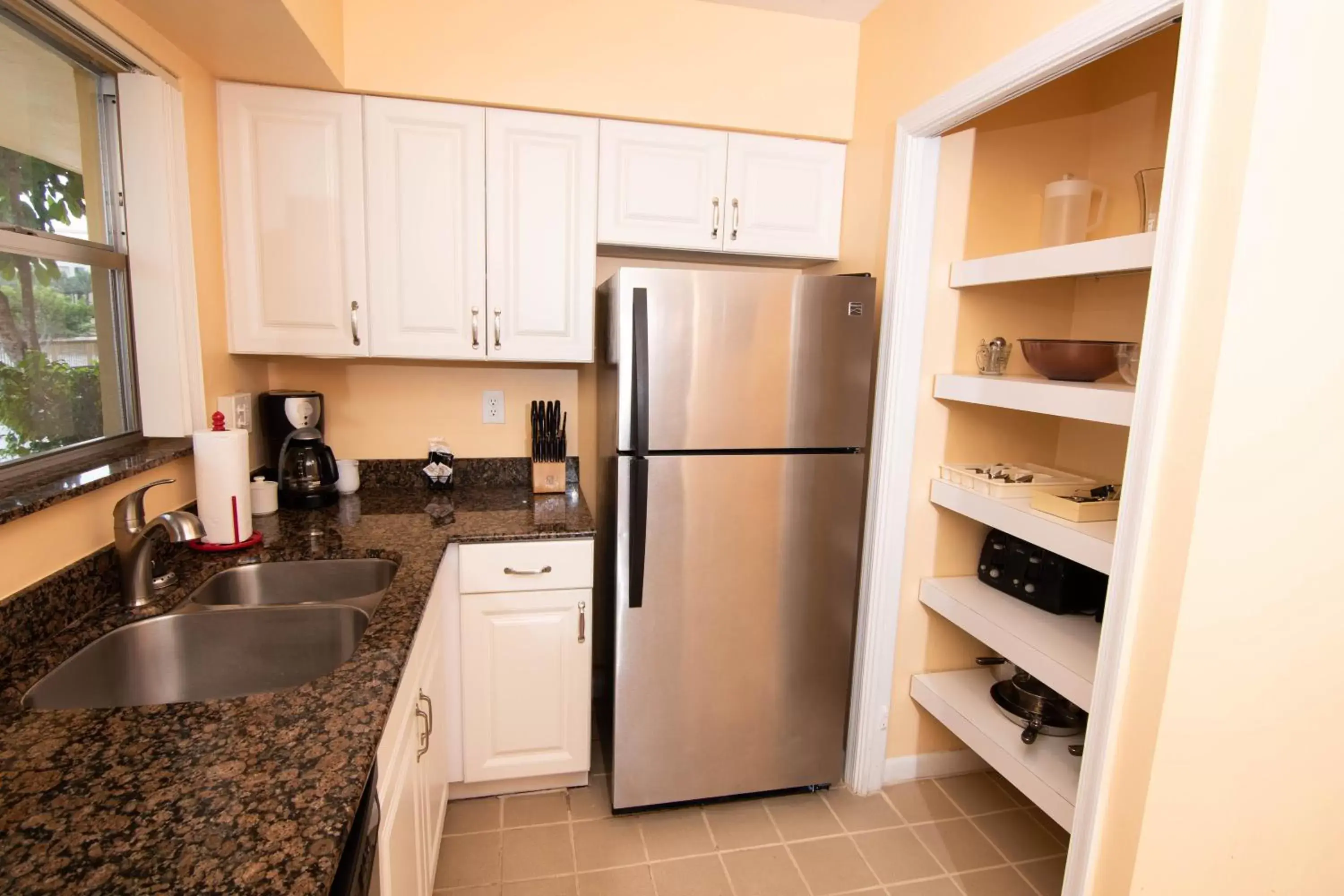 Kitchen/Kitchenette in Palm Beach Waterfront Condos - Full Kitchens!