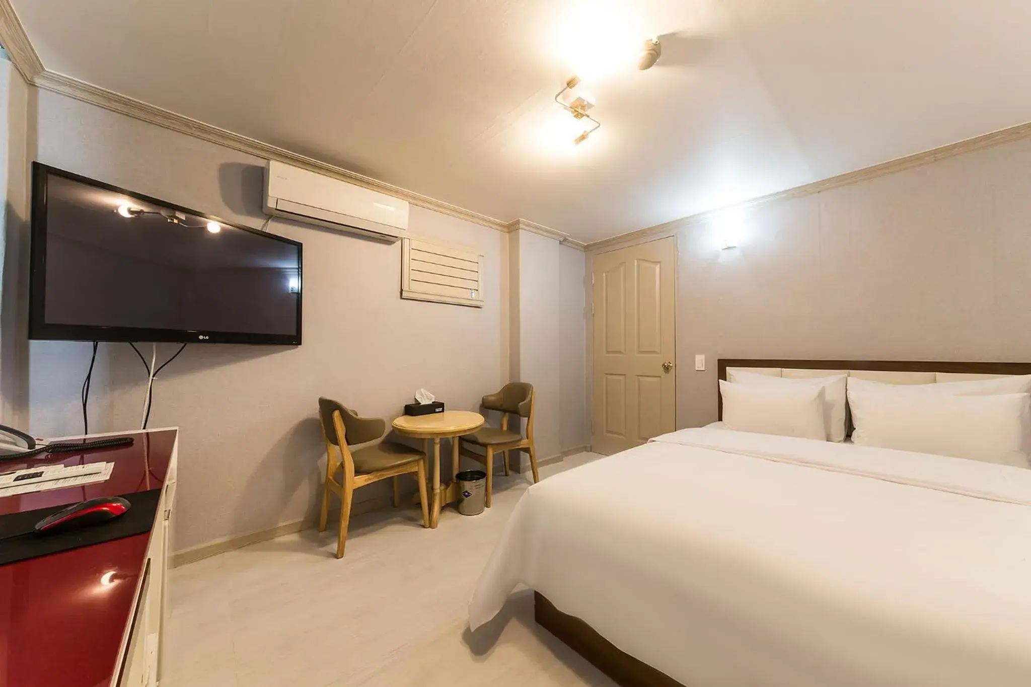 Bed in Goodstay Grand Motel Chuncheon