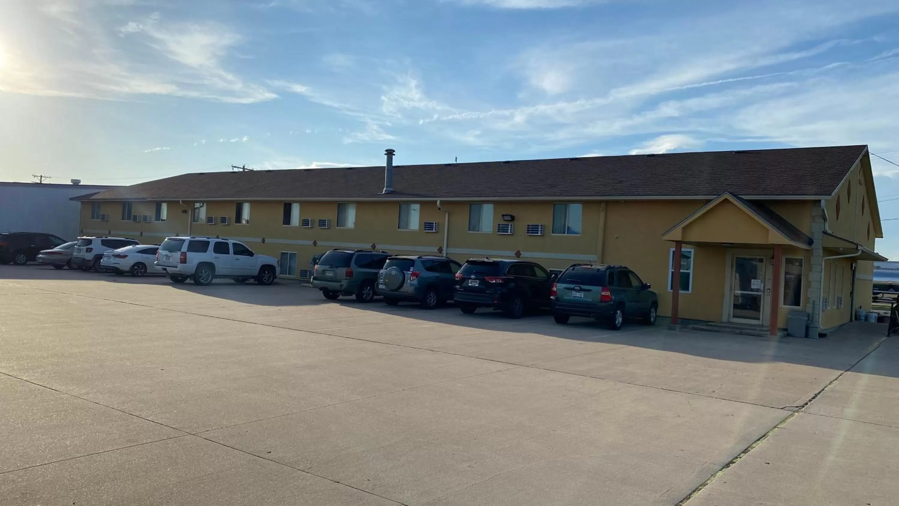 Property building in Newton Inn In Newton, KS