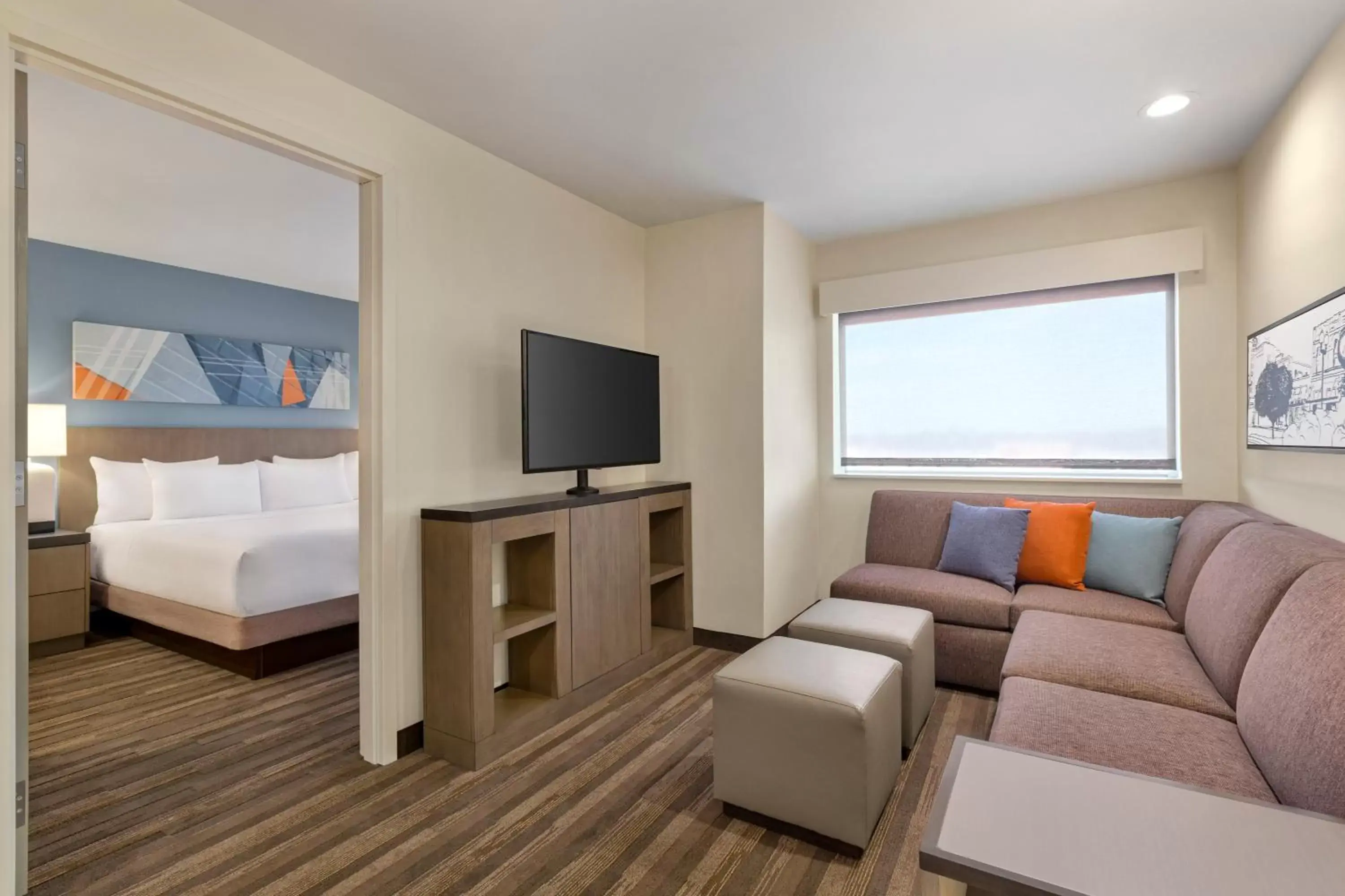 Bed, Seating Area in Hyatt House Bryan/College Station