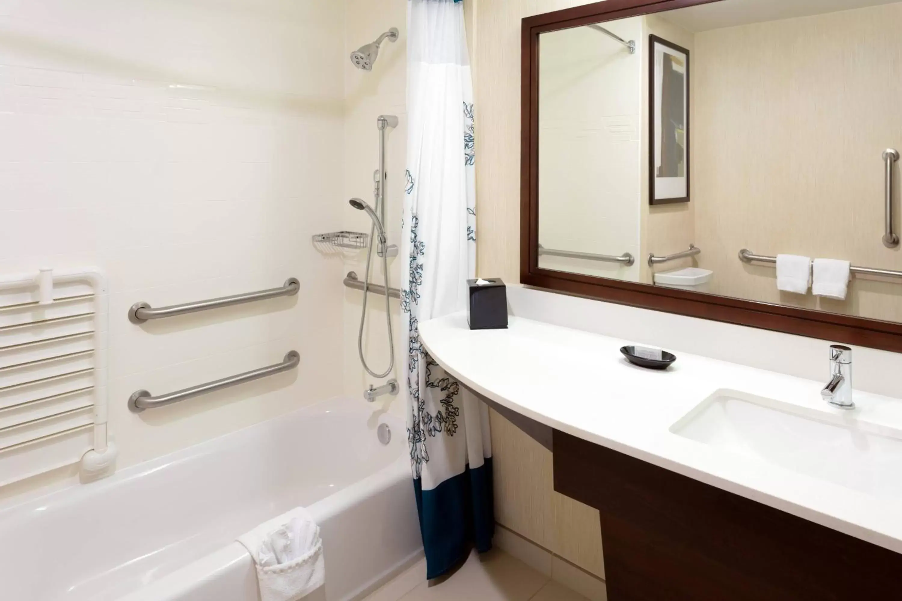 Bathroom in Residence Inn Fort Lauderdale Plantation