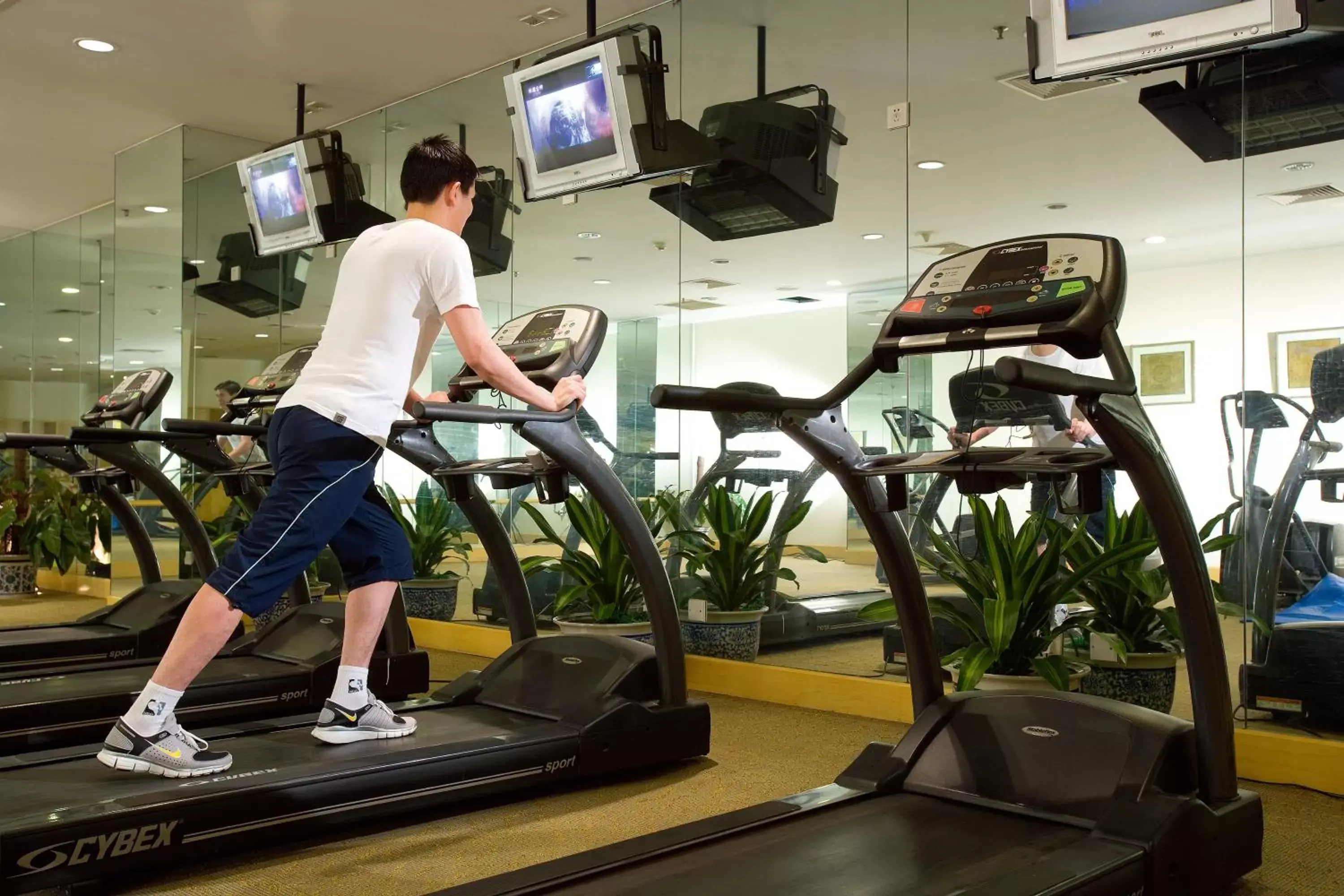 Fitness centre/facilities, Fitness Center/Facilities in Grand Mercure Beijing Central