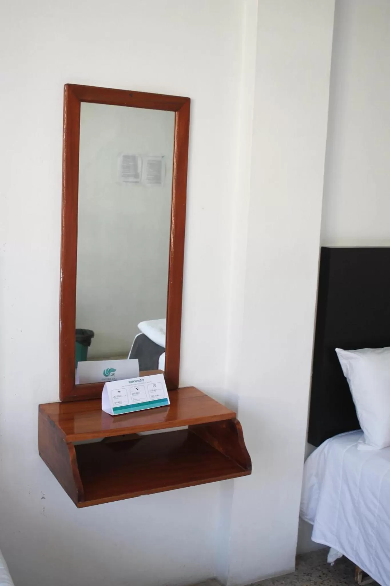 Bed, TV/Entertainment Center in Hotel Las Brisas