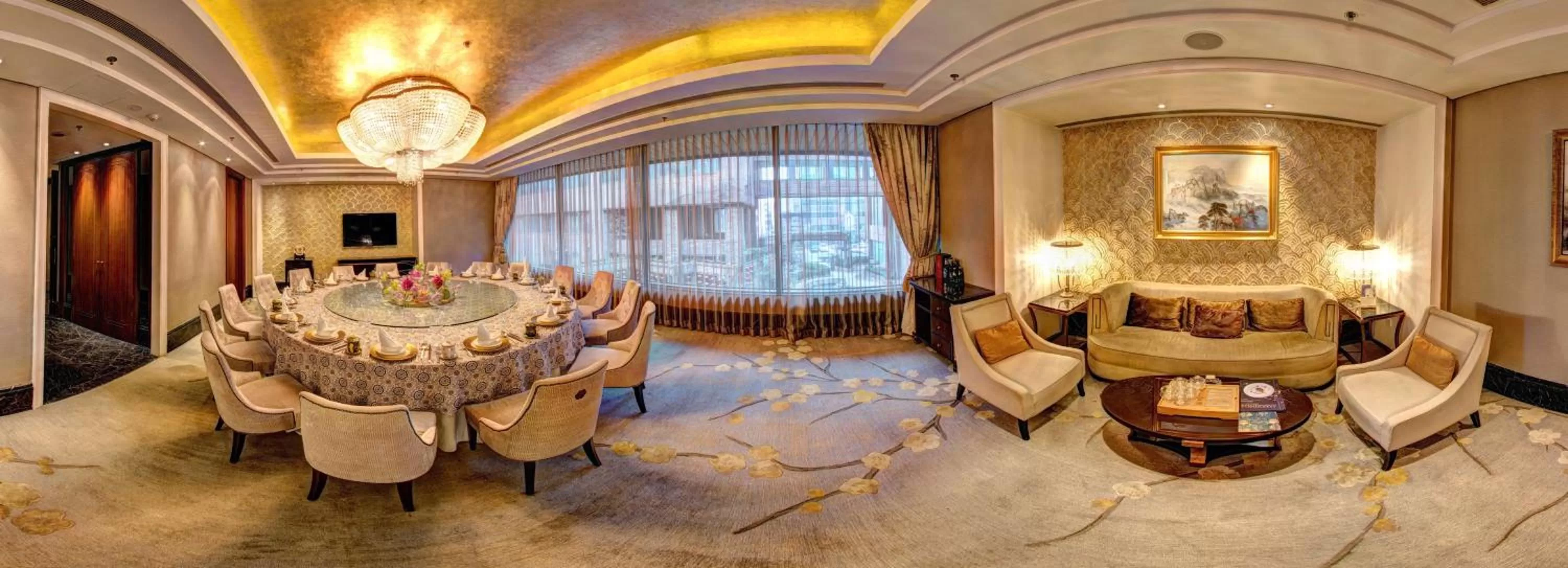 Restaurant/places to eat in Shangri-La Dalian