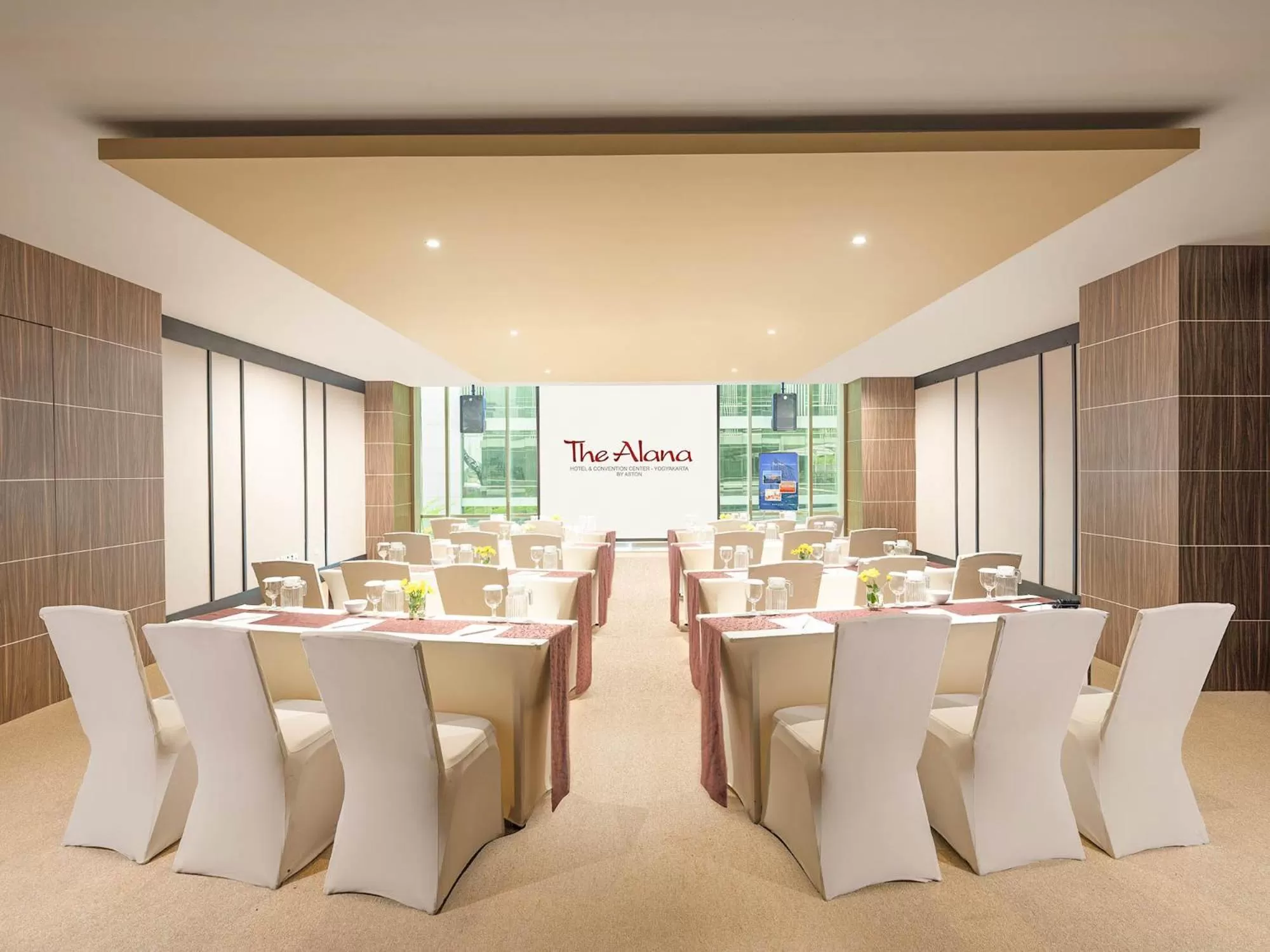 Meeting/conference room in The Alana Yogyakarta Hotel and Convention Center