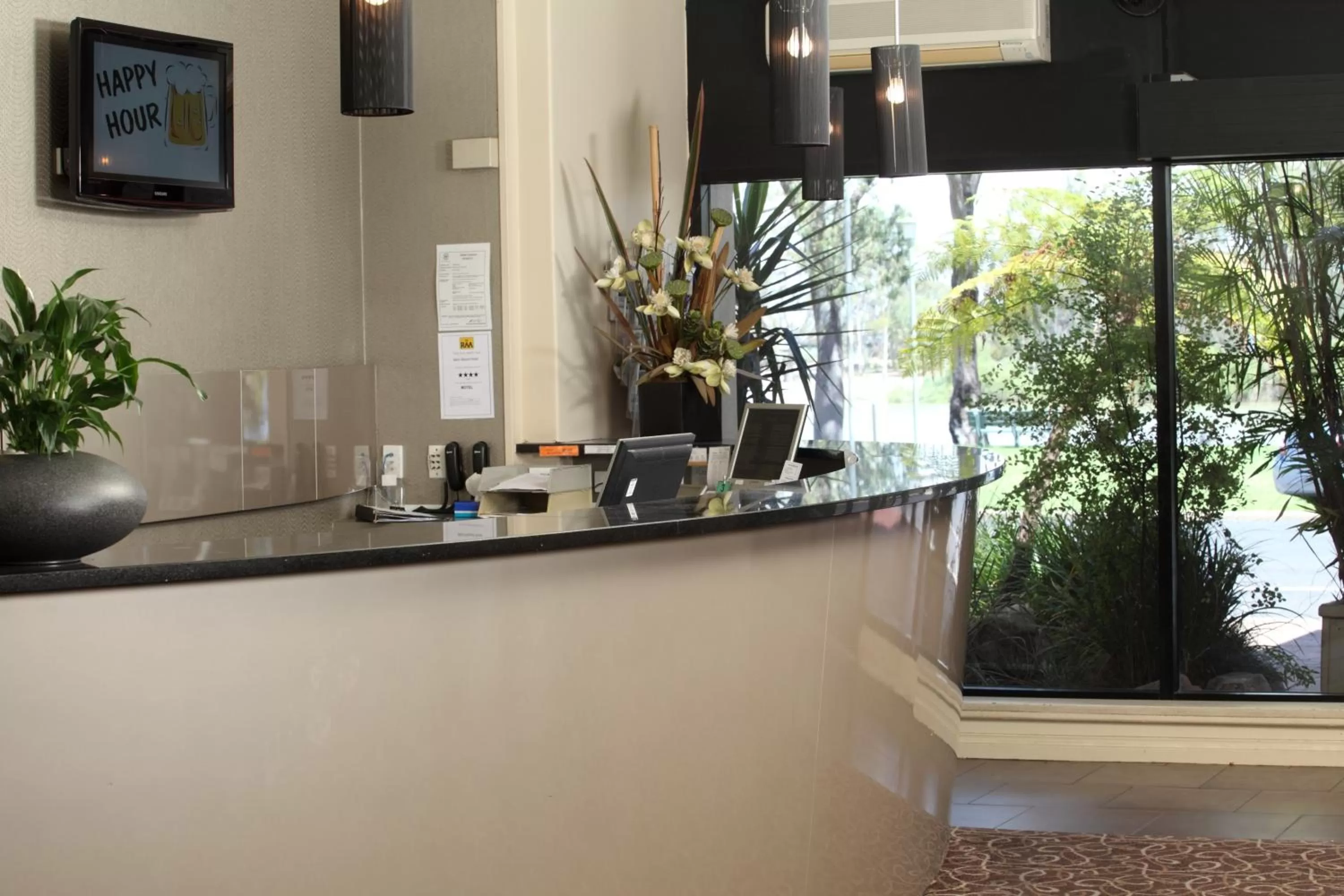 Lobby or reception in Berri Hotel