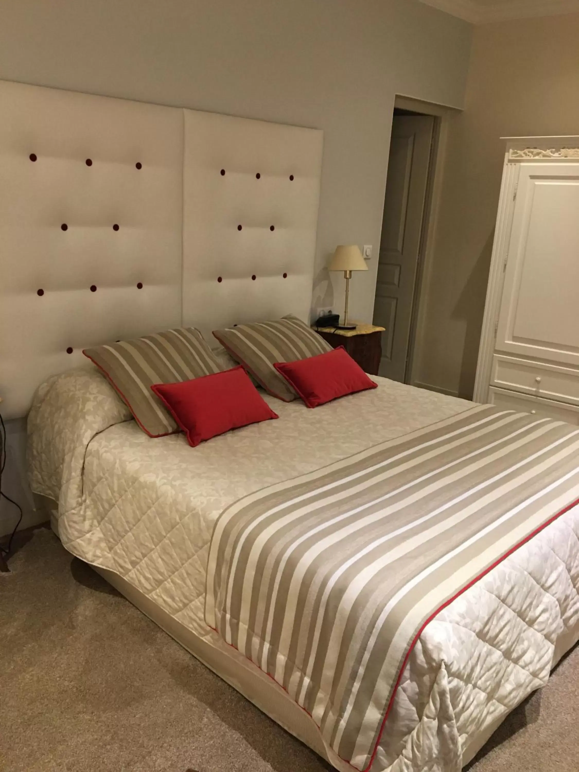 Bed in Grand Hotel des Terreaux
