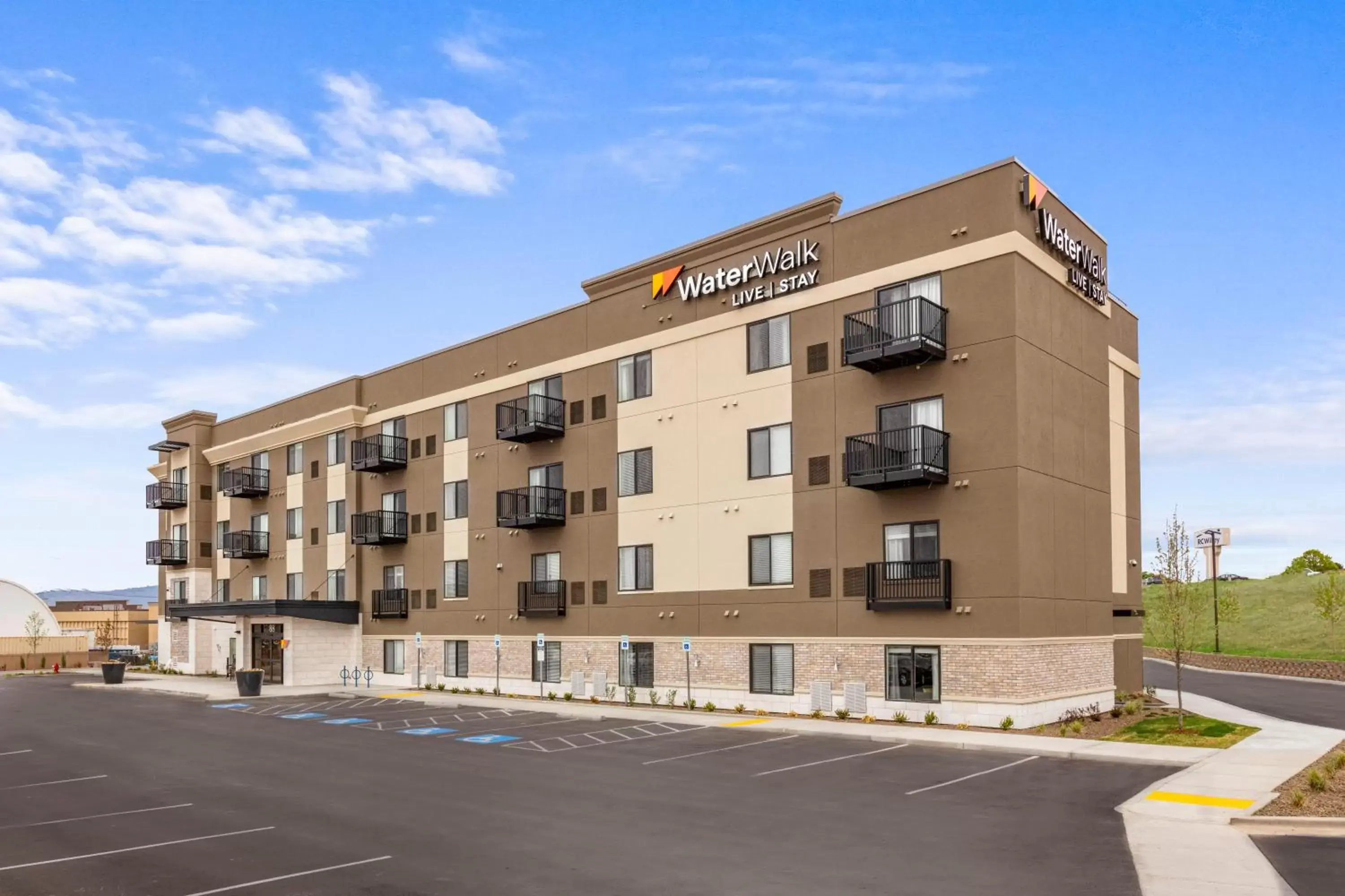 Property building in WaterWalk Extended Stay by Wyndham Boise Meridian Property building in WaterWalk Extended Stay by Wyndham Boise Meridian