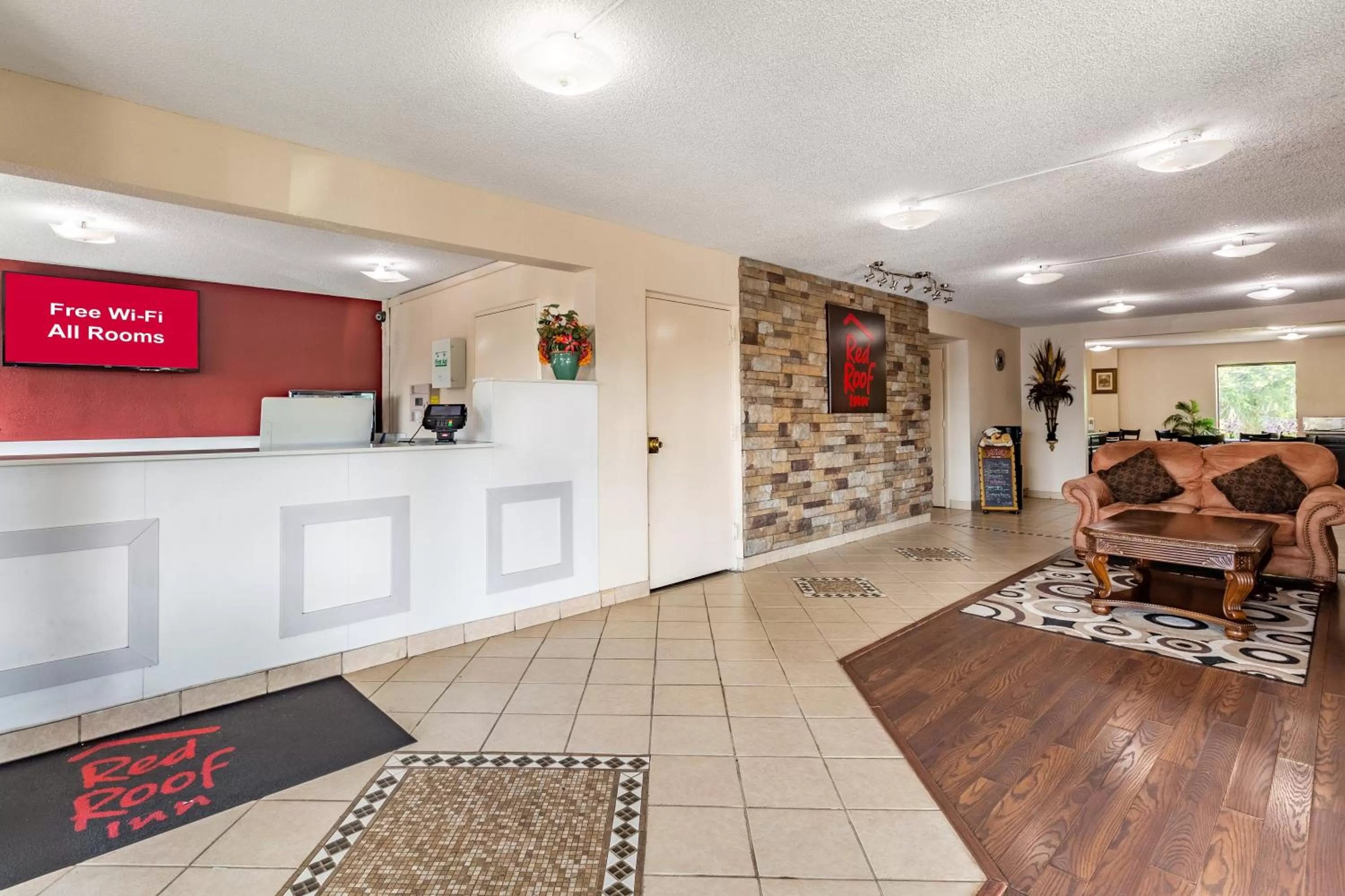 Lobby or reception in Red Roof Inn Hardeeville