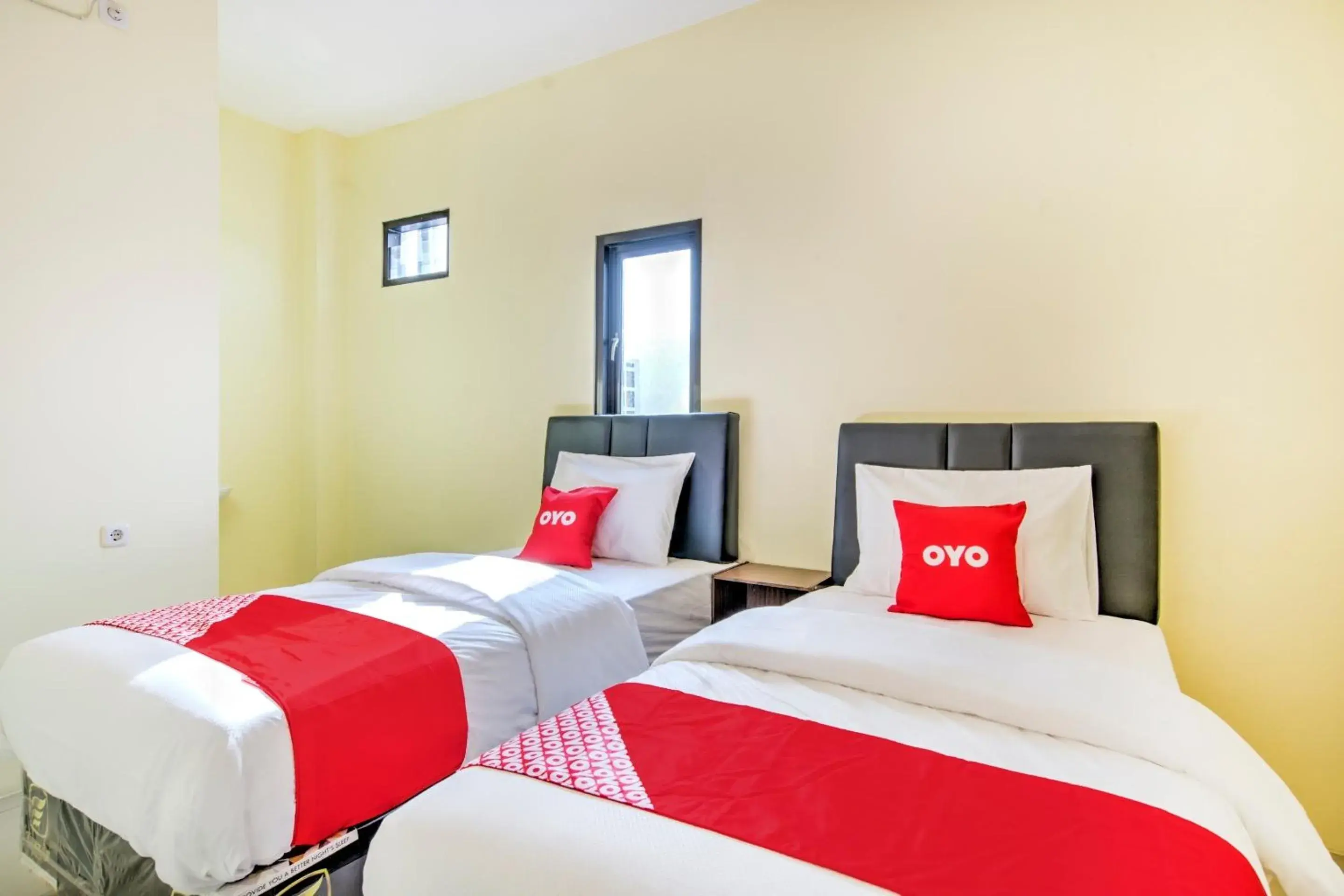 Bedroom, Bed in Super OYO 2509 Hotel Tebel 19