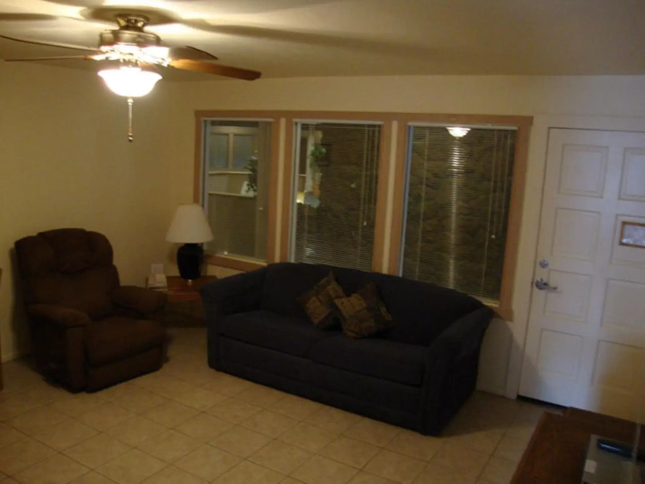 Seating Area in Roundhouse Resort, a VRI resort