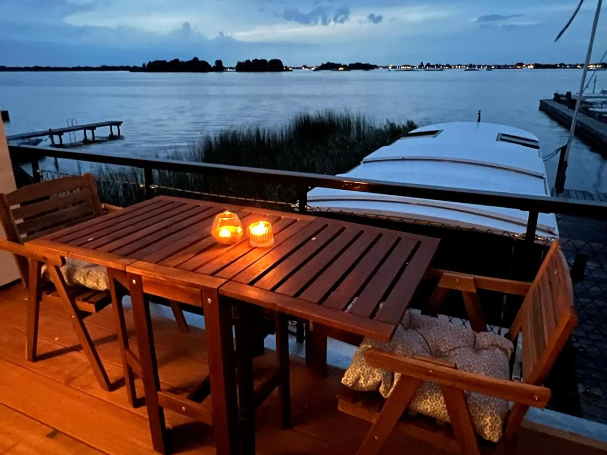 Balcony/Terrace in Plassenzicht Logies, Vergaderen en Sloepverhuur