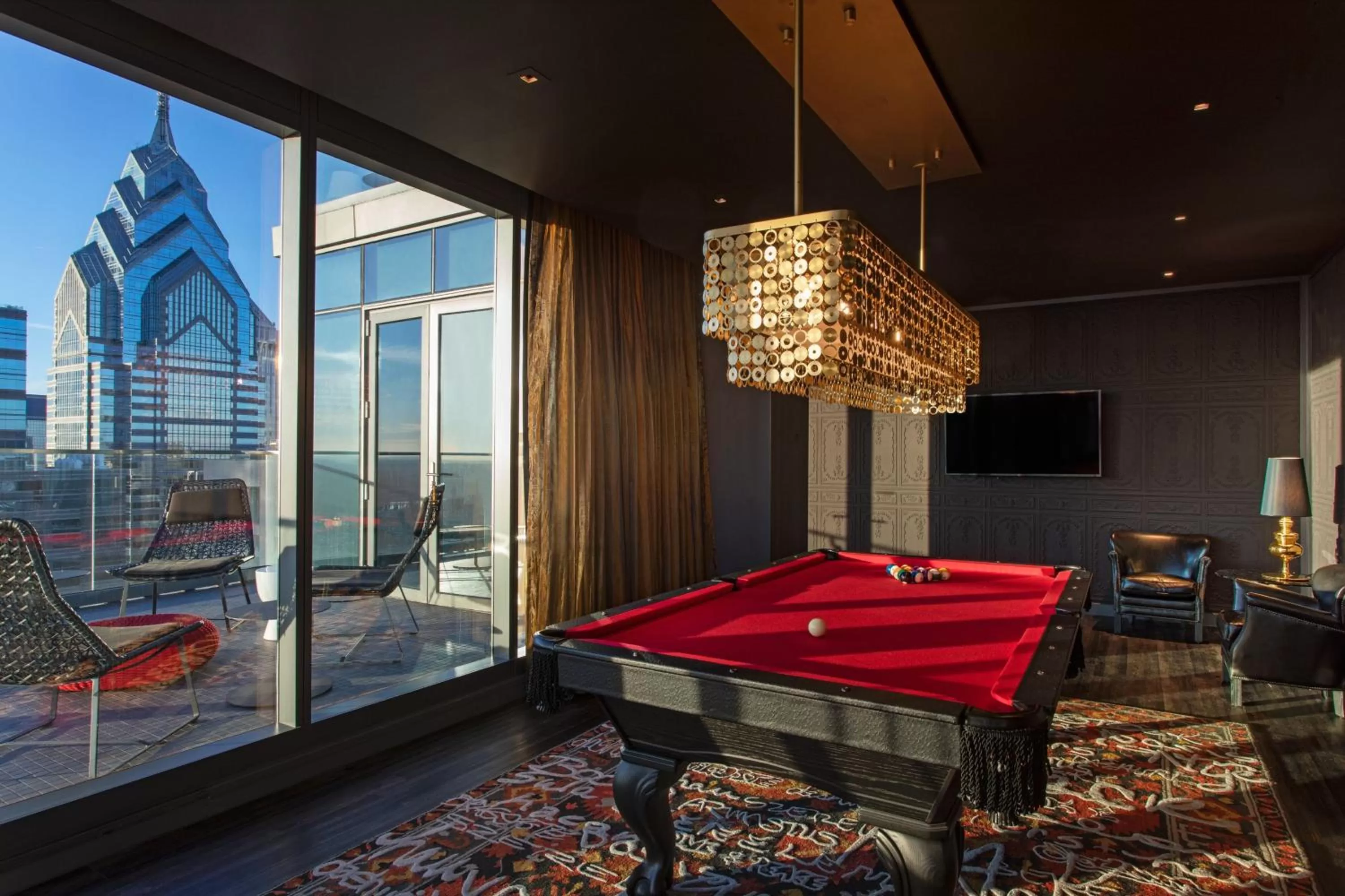 Swimming pool, Bed in W Philadelphia