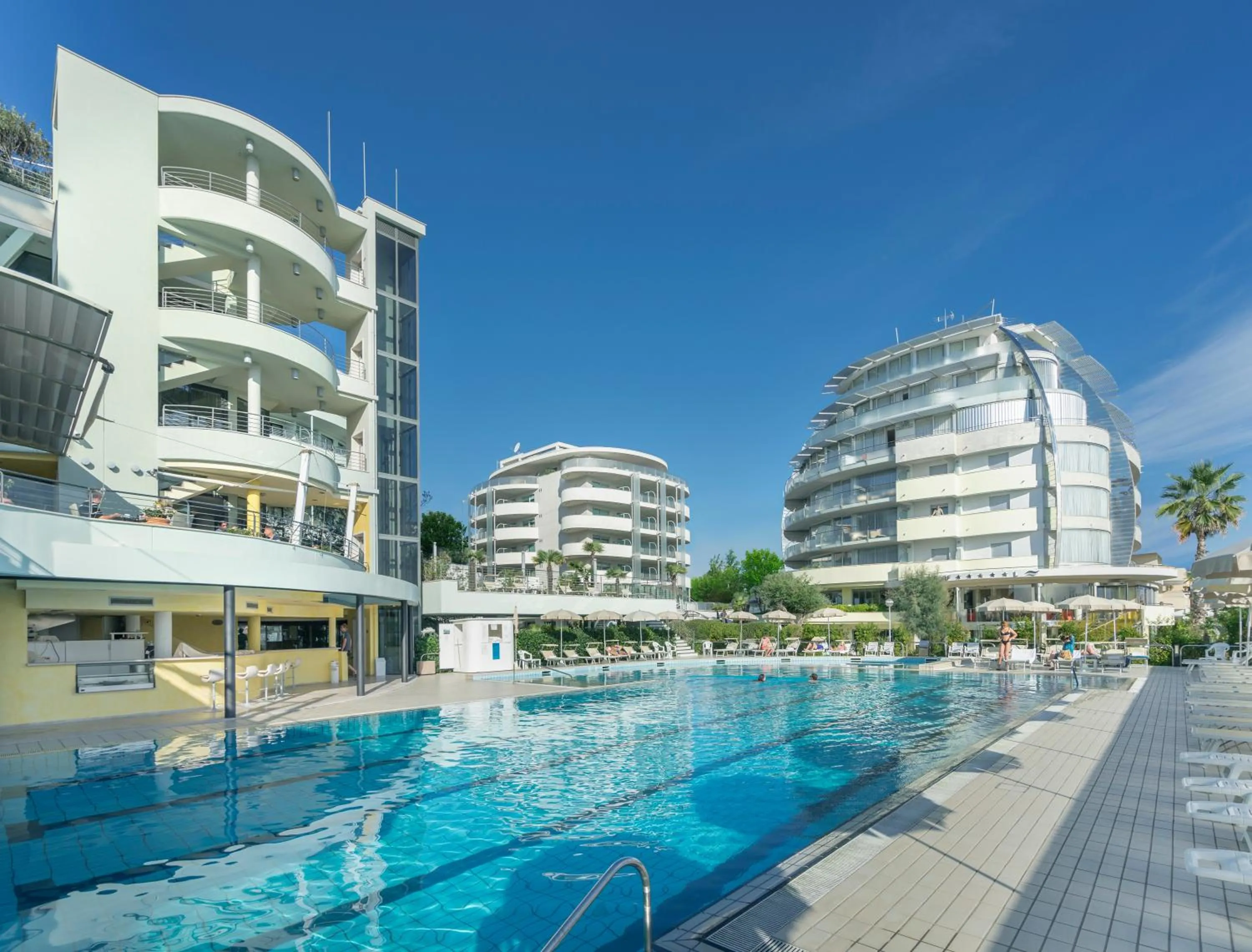 Swimming pool in Hotel Le Palme - Premier Resort