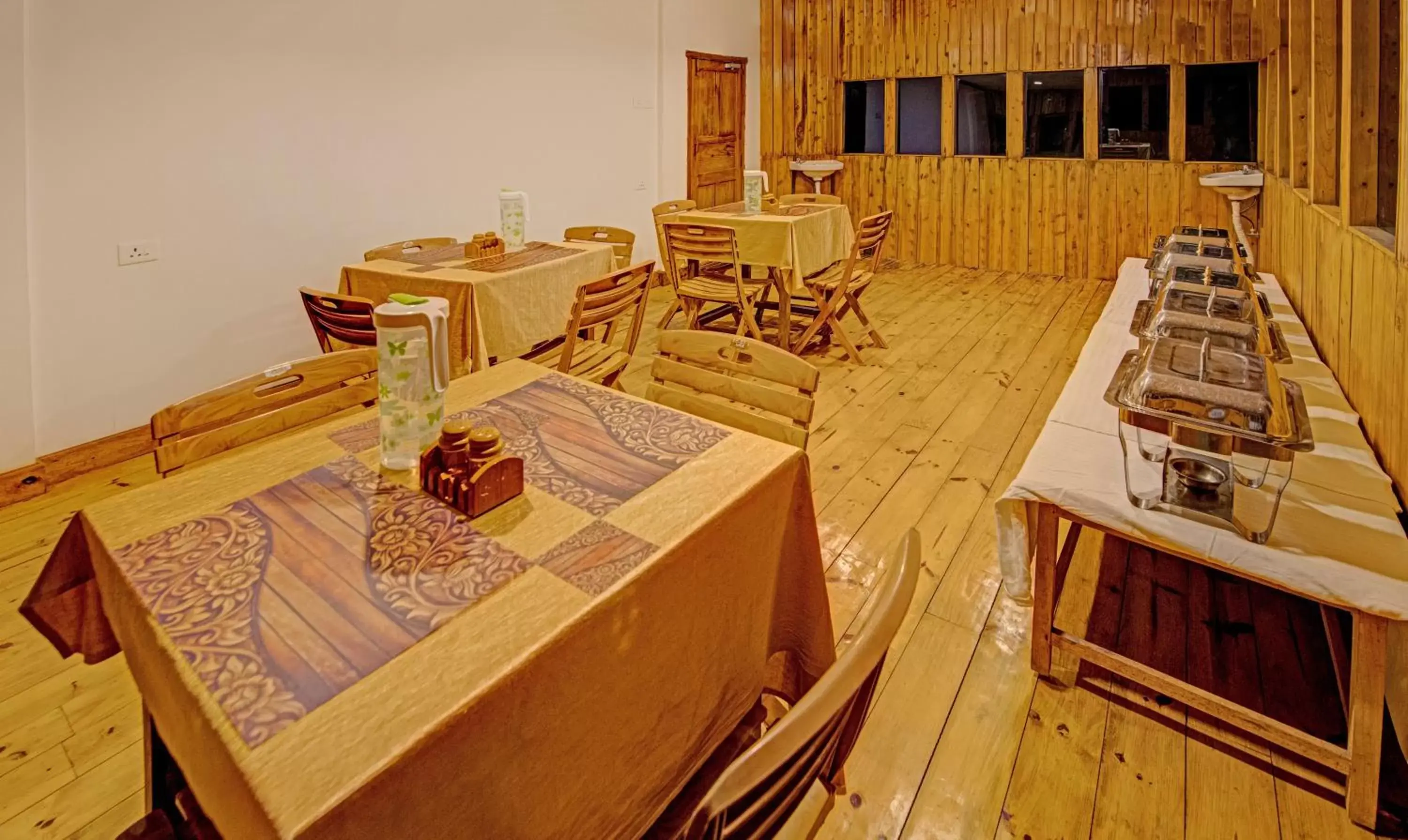 Breakfast in Treebo Omega Stay Inn Breakfast in Treebo Omega Stay Inn