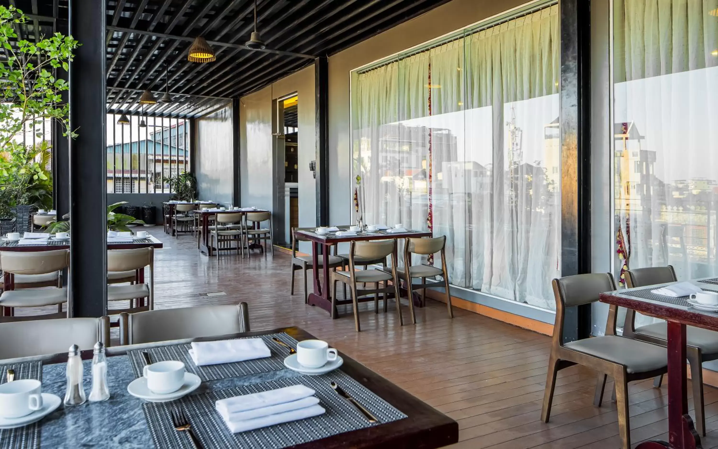 Restaurant/places to eat in Altos Hotel Restaurant/places to eat in Altos Hotel