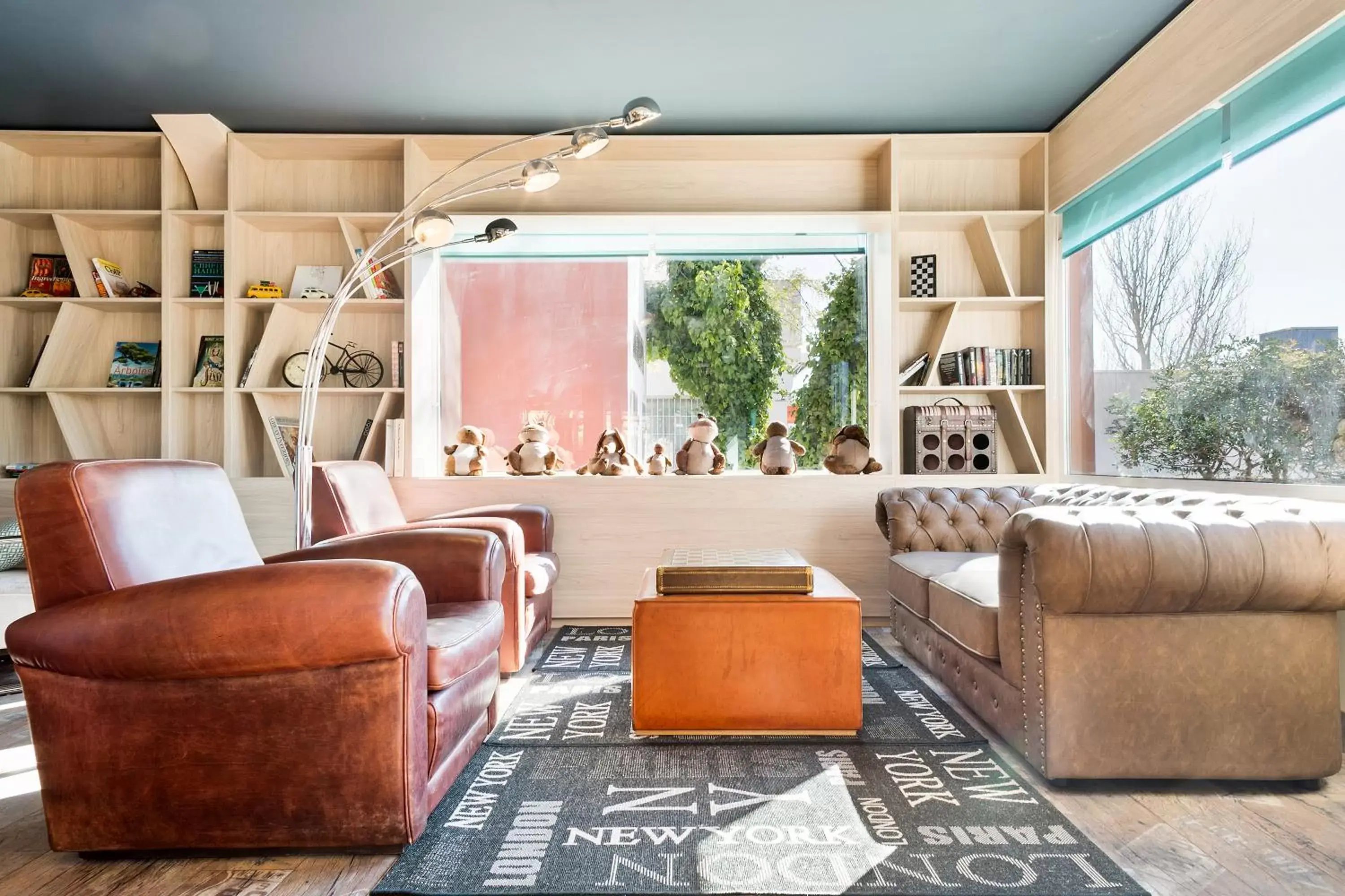 Library, Seating Area in Santa Ponsa Pins