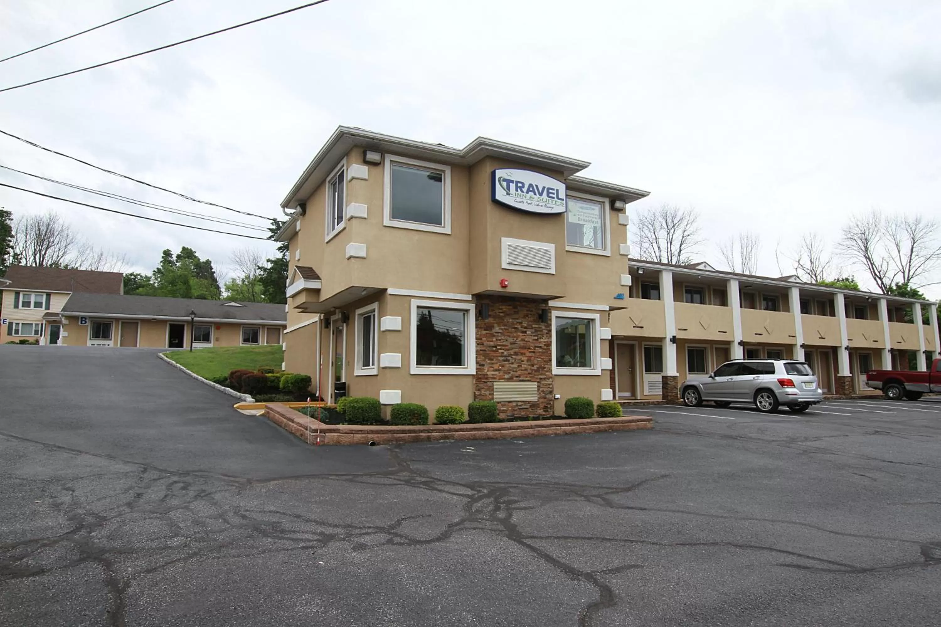 Property building in Travel Inn & Suites Flemington