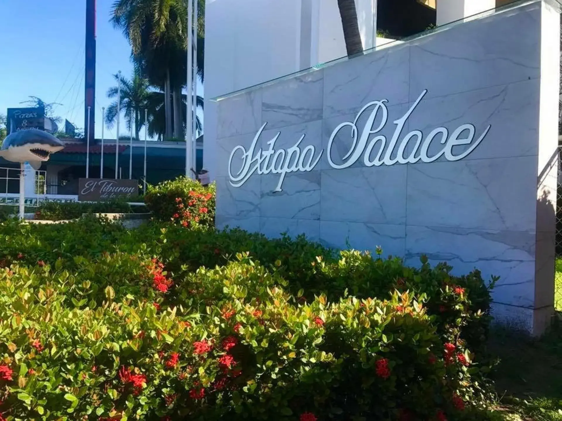 Facade/entrance, Property Logo/Sign in Ixtapa Palace