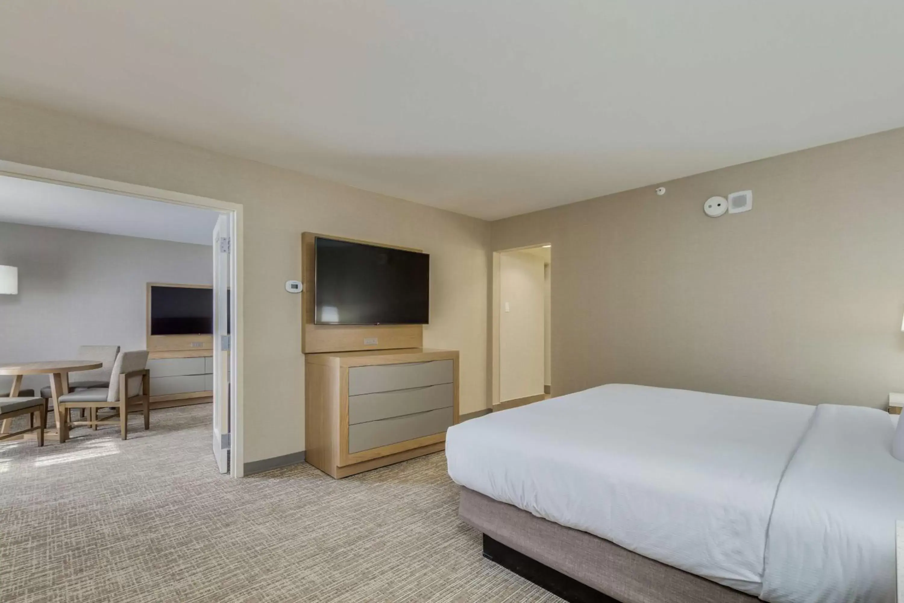 Bed in DoubleTree by Hilton Chandler Phoenix, AZ