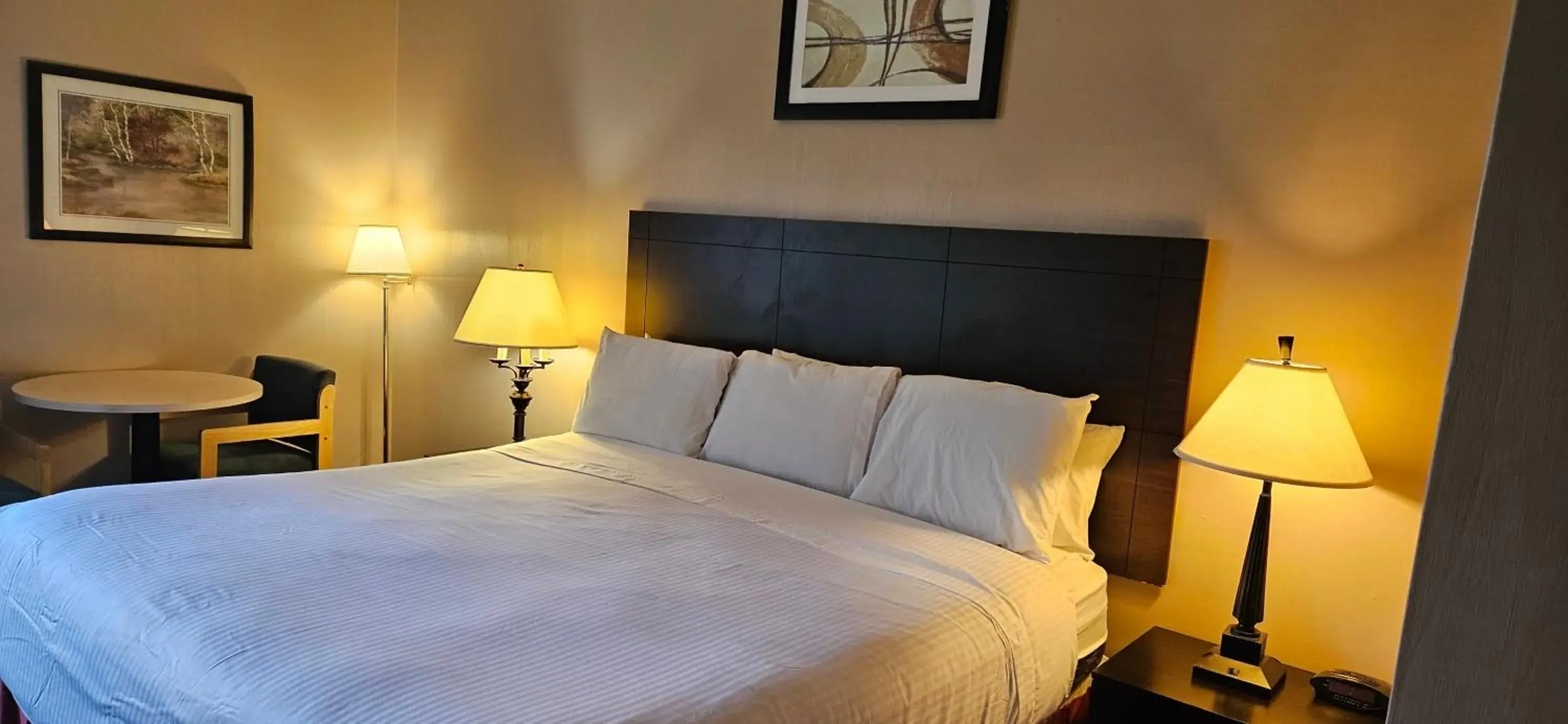 Bedroom, Bed in Bellis Inn Bedroom, Bed in Bellis Inn