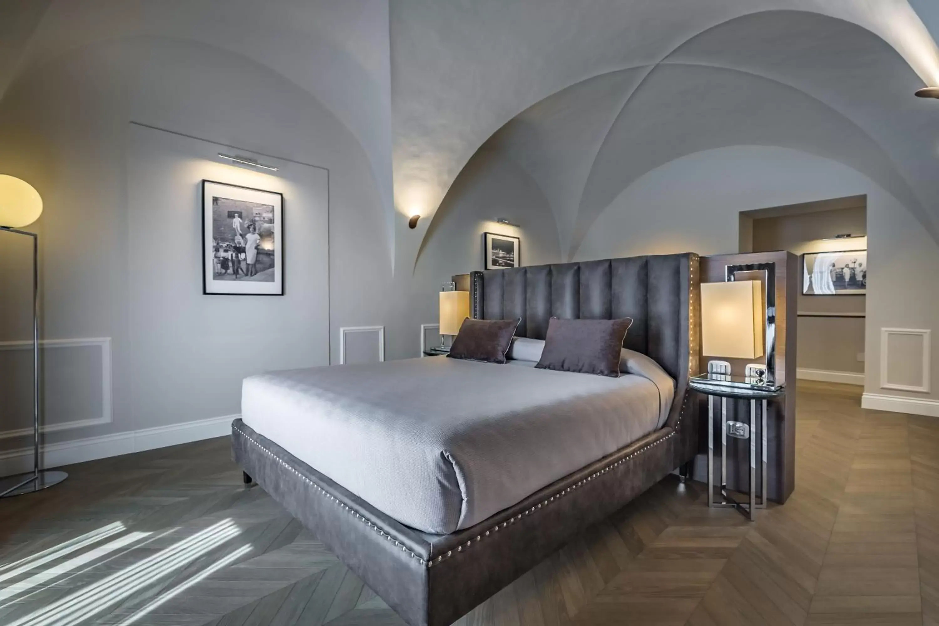 Photo of the whole room, Bed in Palazzo Alfieri Residenza D'Epoca - Alfieri Collezione