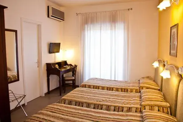 Photo of the whole room, Bed in Ares Hotel