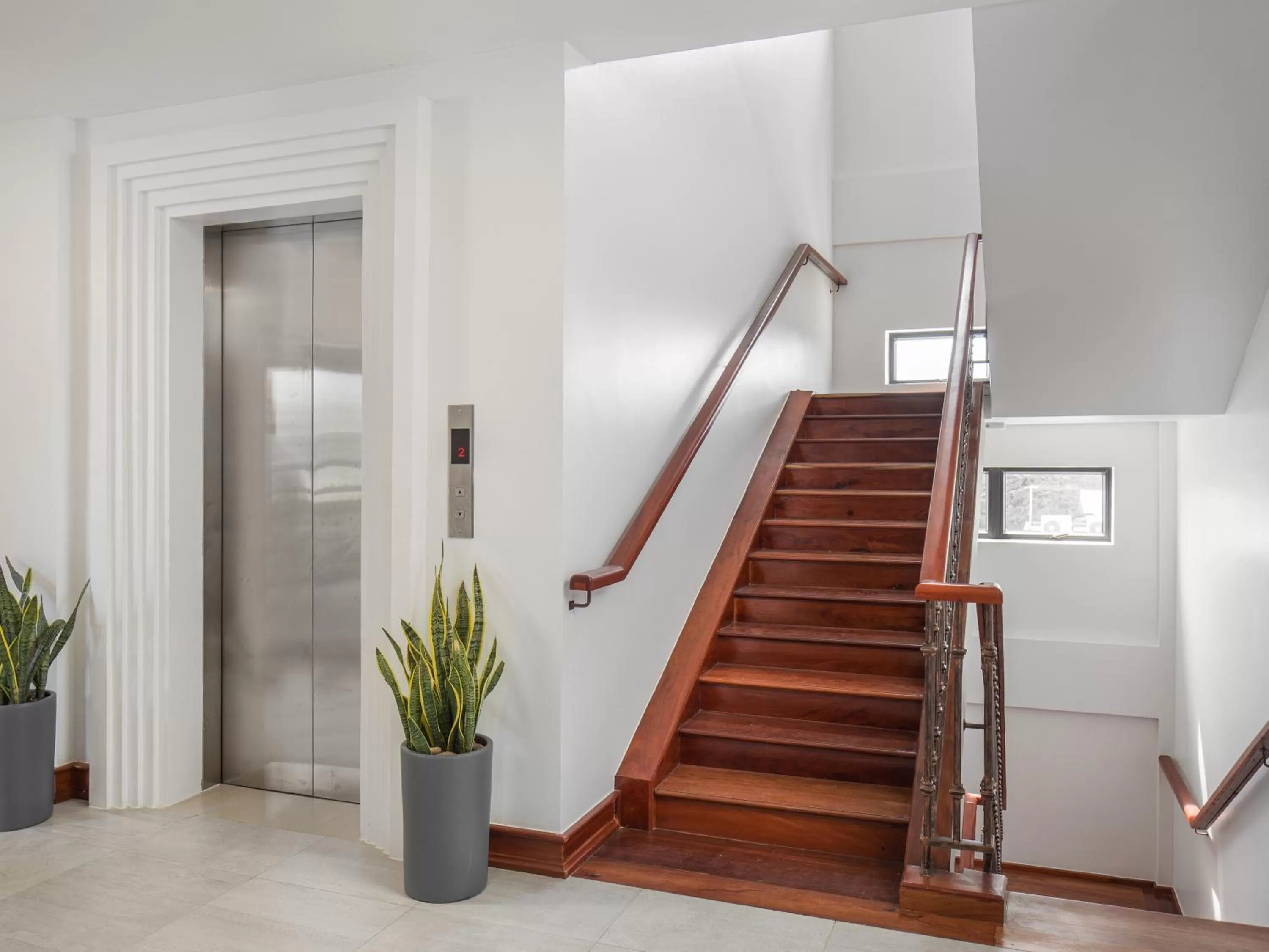 Area and facilities in Homewood Hotel