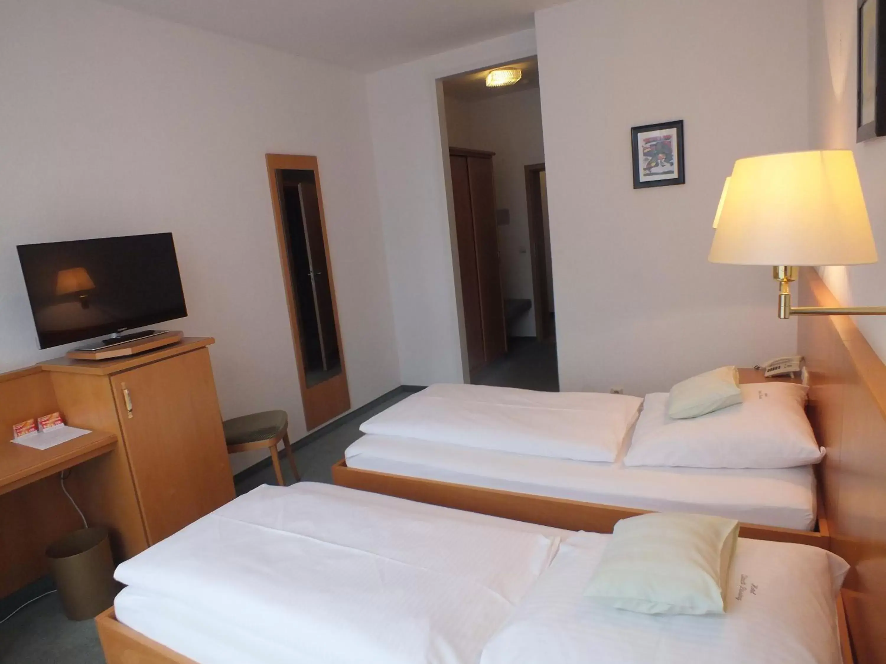 Twin Room in Hotel Stadt Pasing Twin Room in Hotel Stadt Pasing