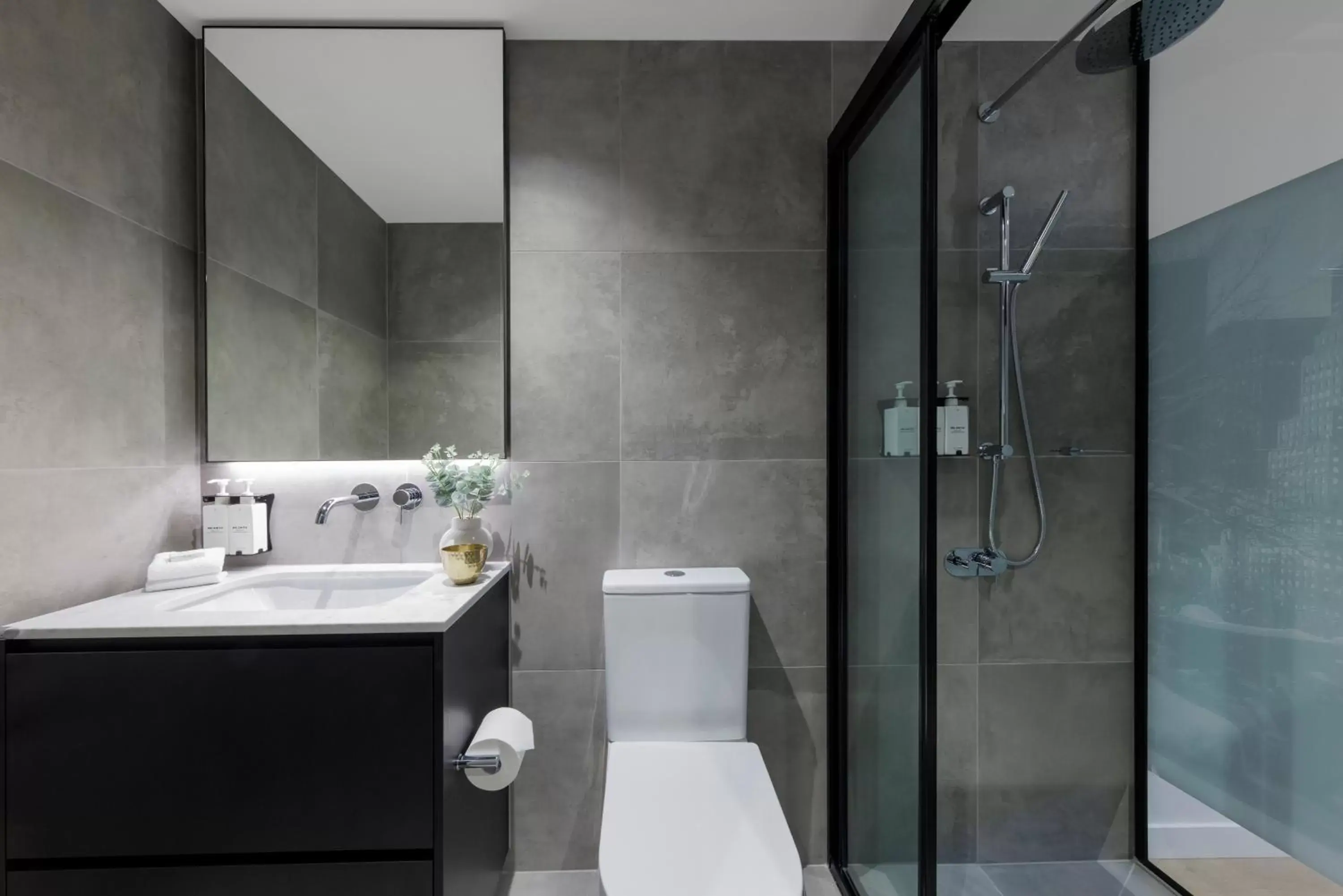 Shower, Bathroom in Veriu Collingwood