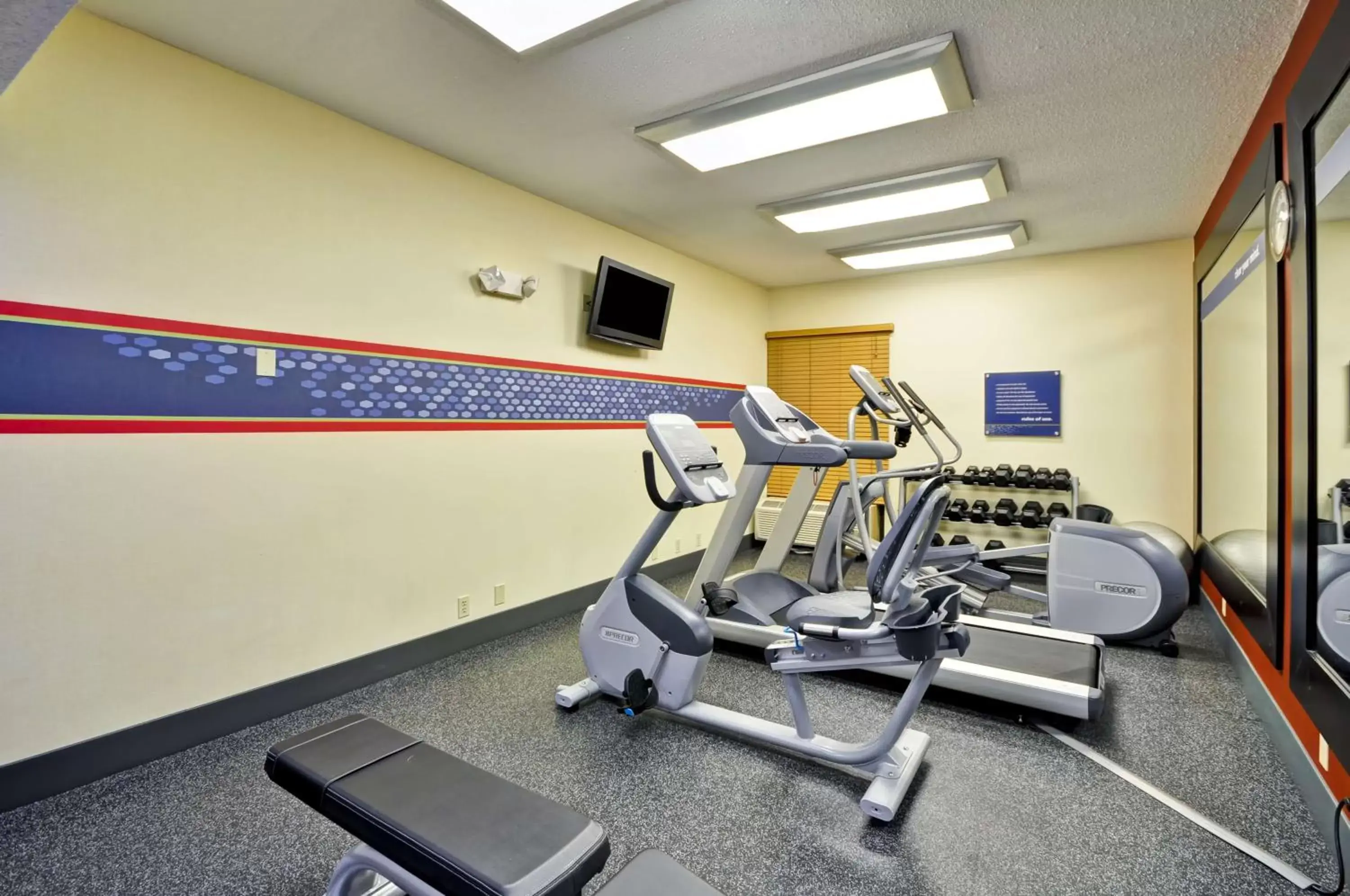 Fitness centre/facilities, Fitness Center/Facilities in Hampton Inn Cleveland-Westlake